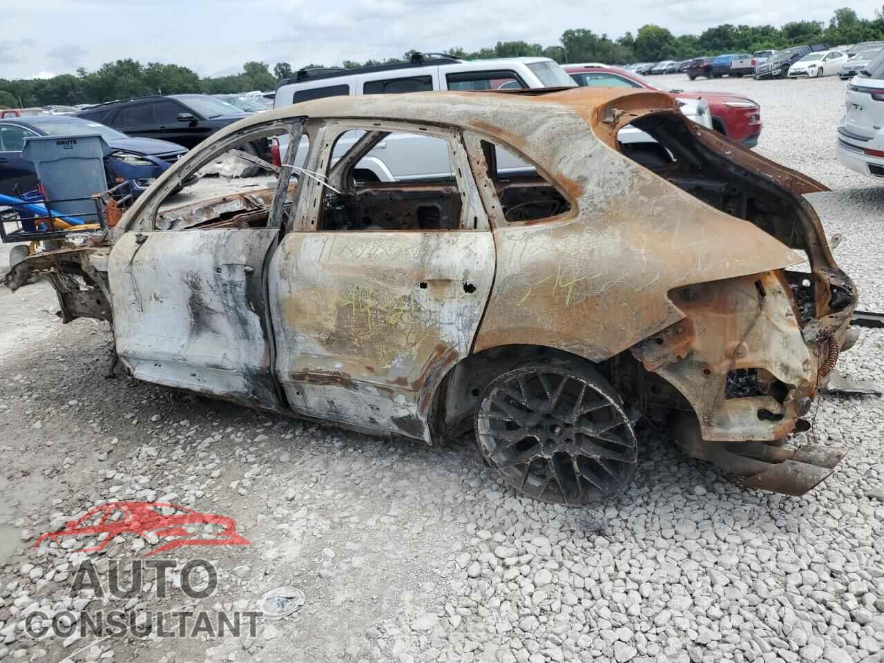 PORSCHE MACAN 2016 - WP1AB2A57GLB43233