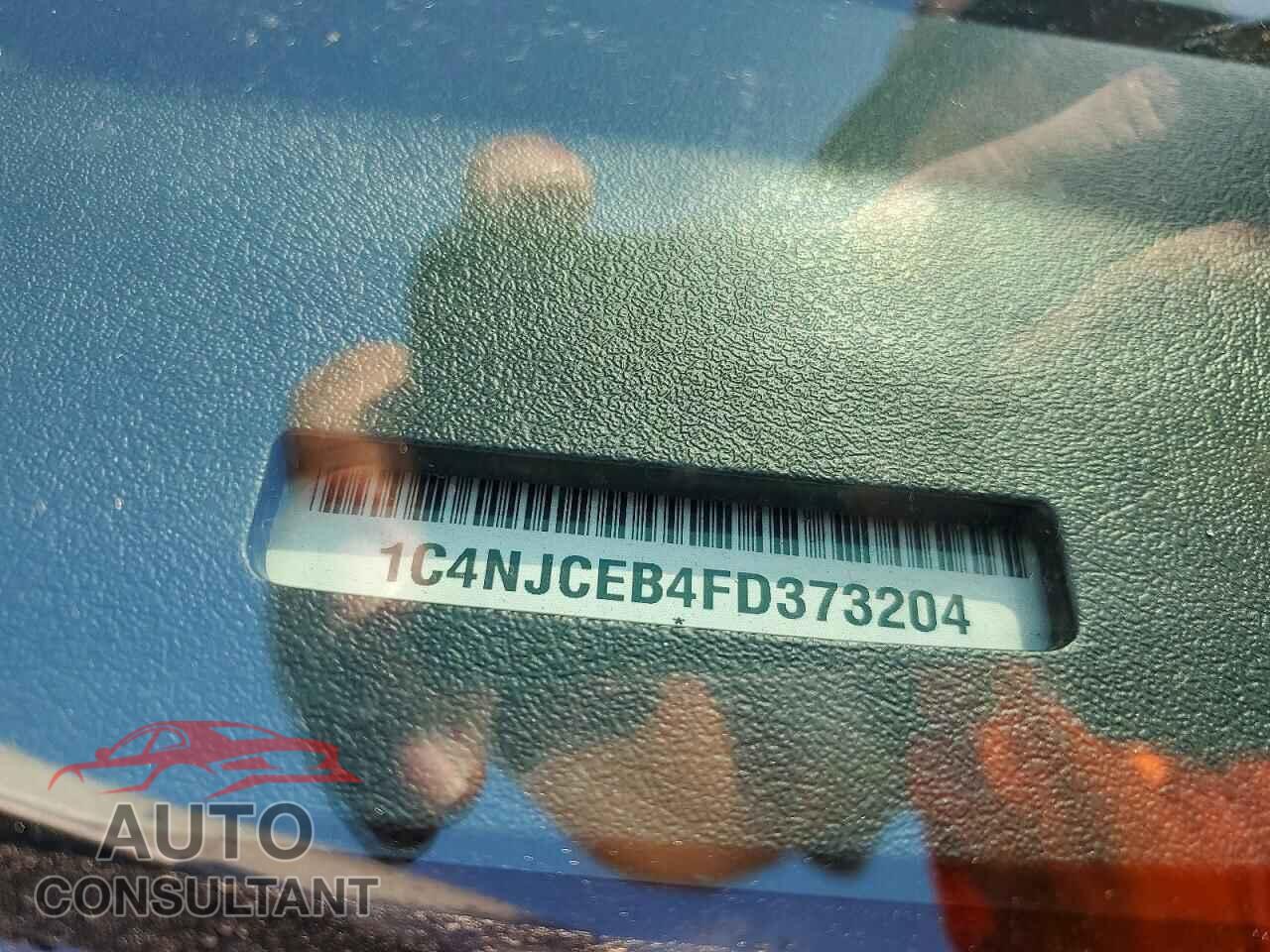 JEEP COMPASS 2015 - 1C4NJCEB4FD373204