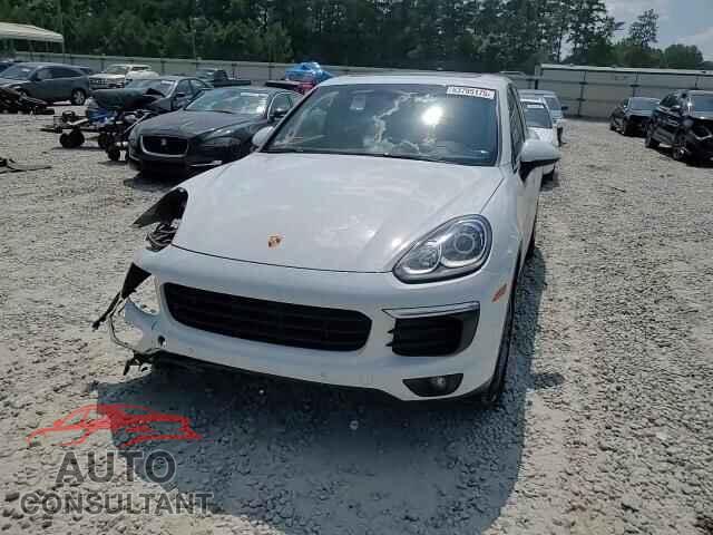 PORSCHE CAYENNE 2016 - WP1AA2A23GKA38011
