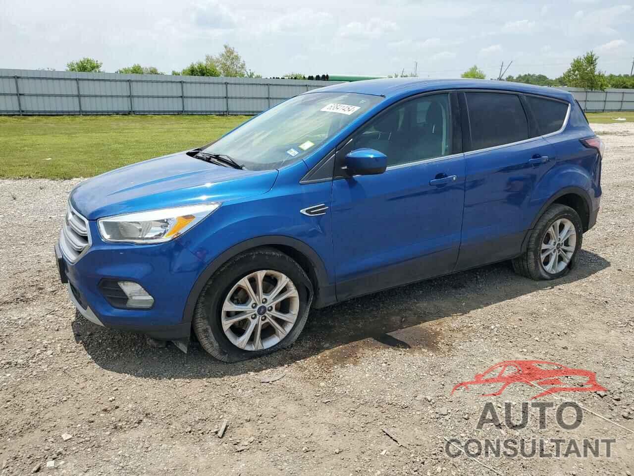 FORD ESCAPE 2017 - 1FMCU0GD9HUE93784