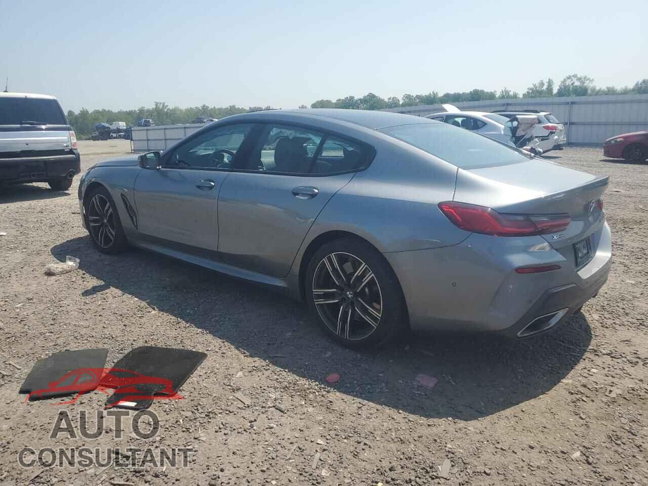 BMW 8 SERIES 2022 - WBAGV4C07NCG86501