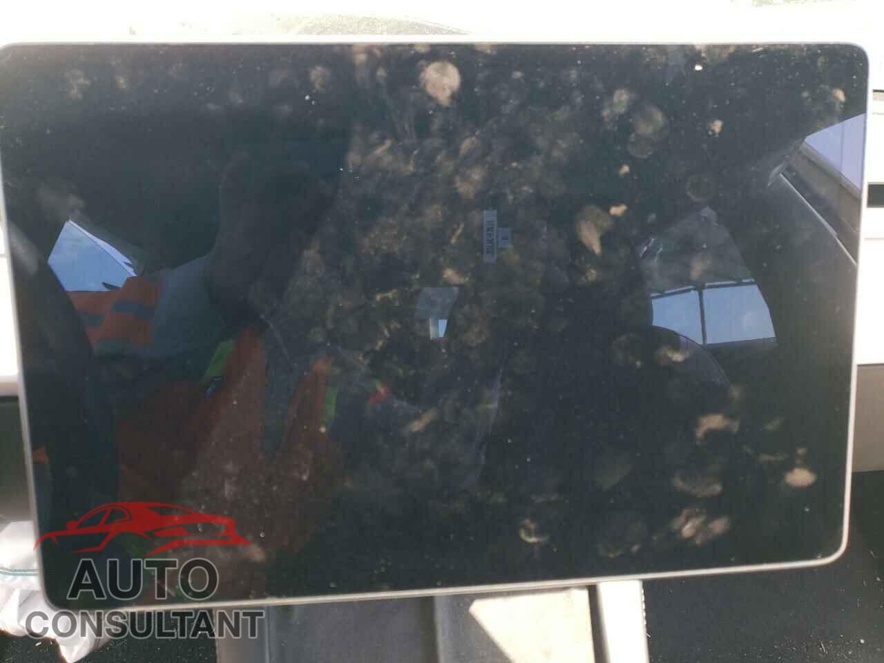 TESLA MODEL 3 2021 - 5YJ3E1EA6MF058675
