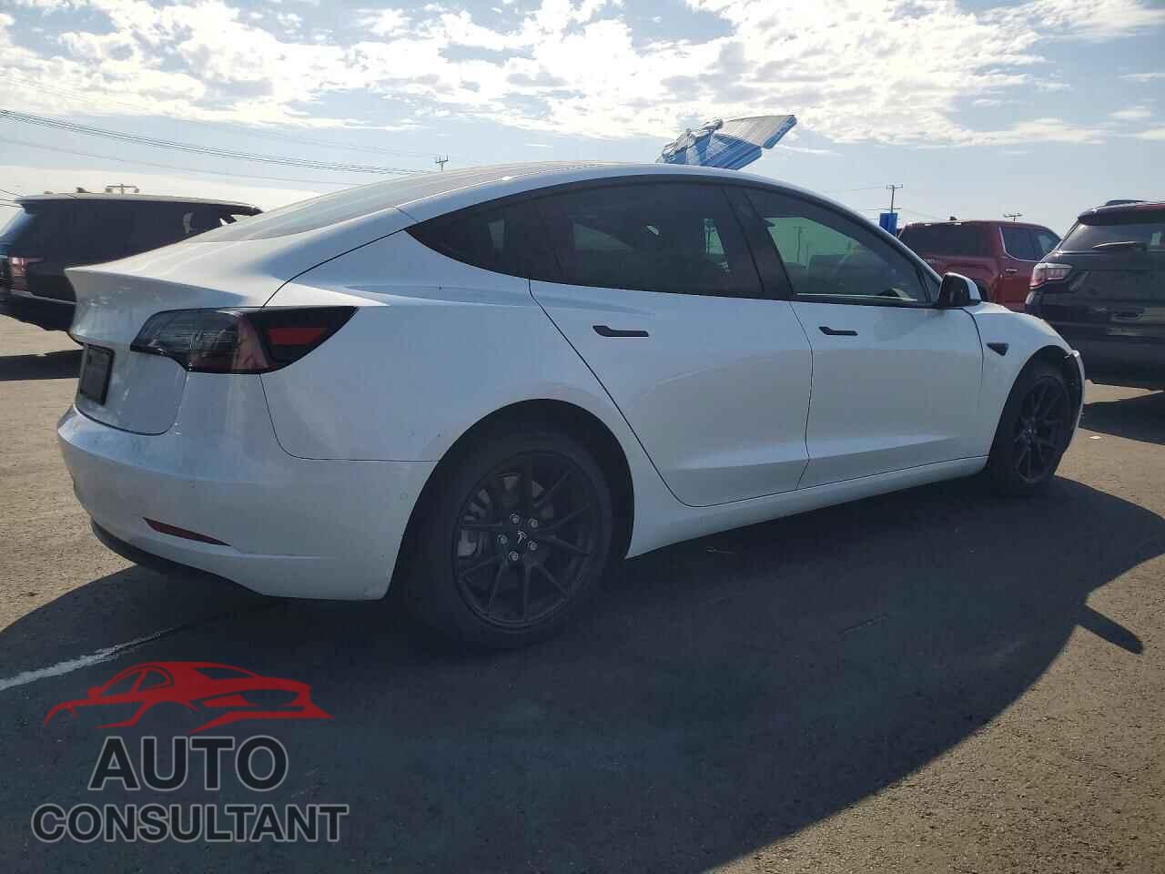 TESLA MODEL 3 2021 - 5YJ3E1EA4MF069044