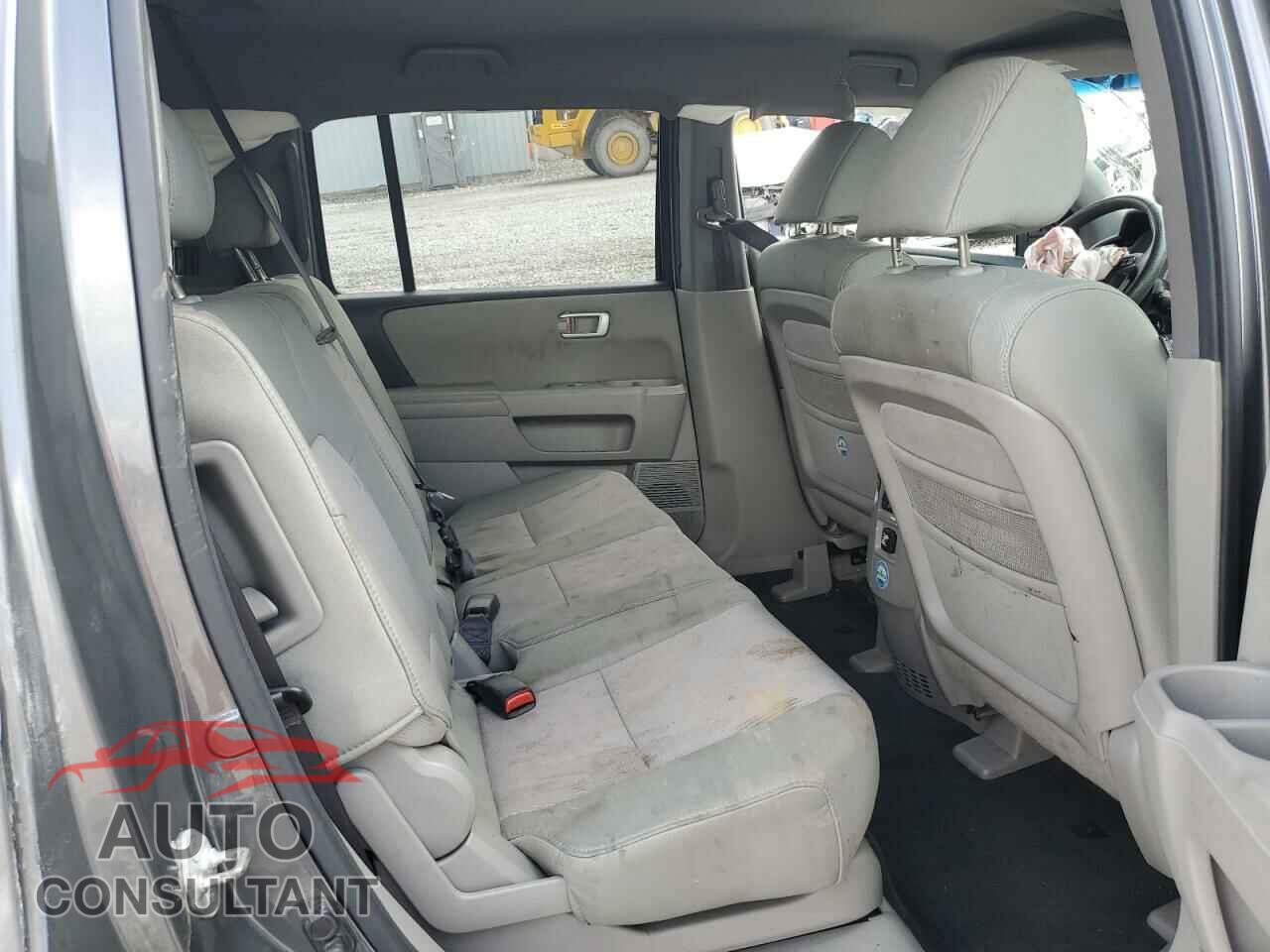 HONDA PILOT 2011 - 5FNYF4H40BB016462