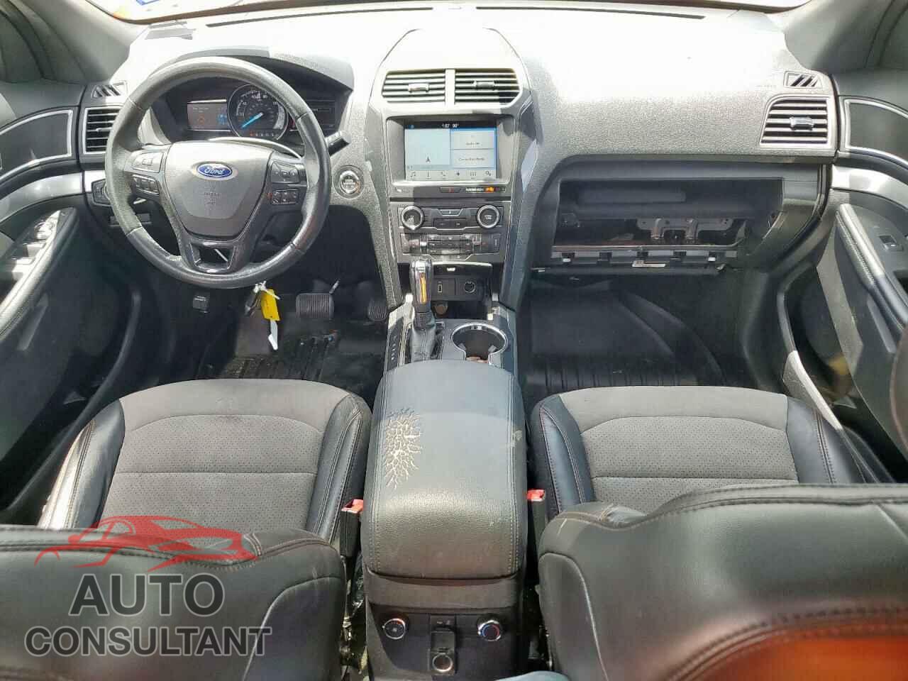 FORD EXPLORER 2017 - 1FM5K7D88HGD41816