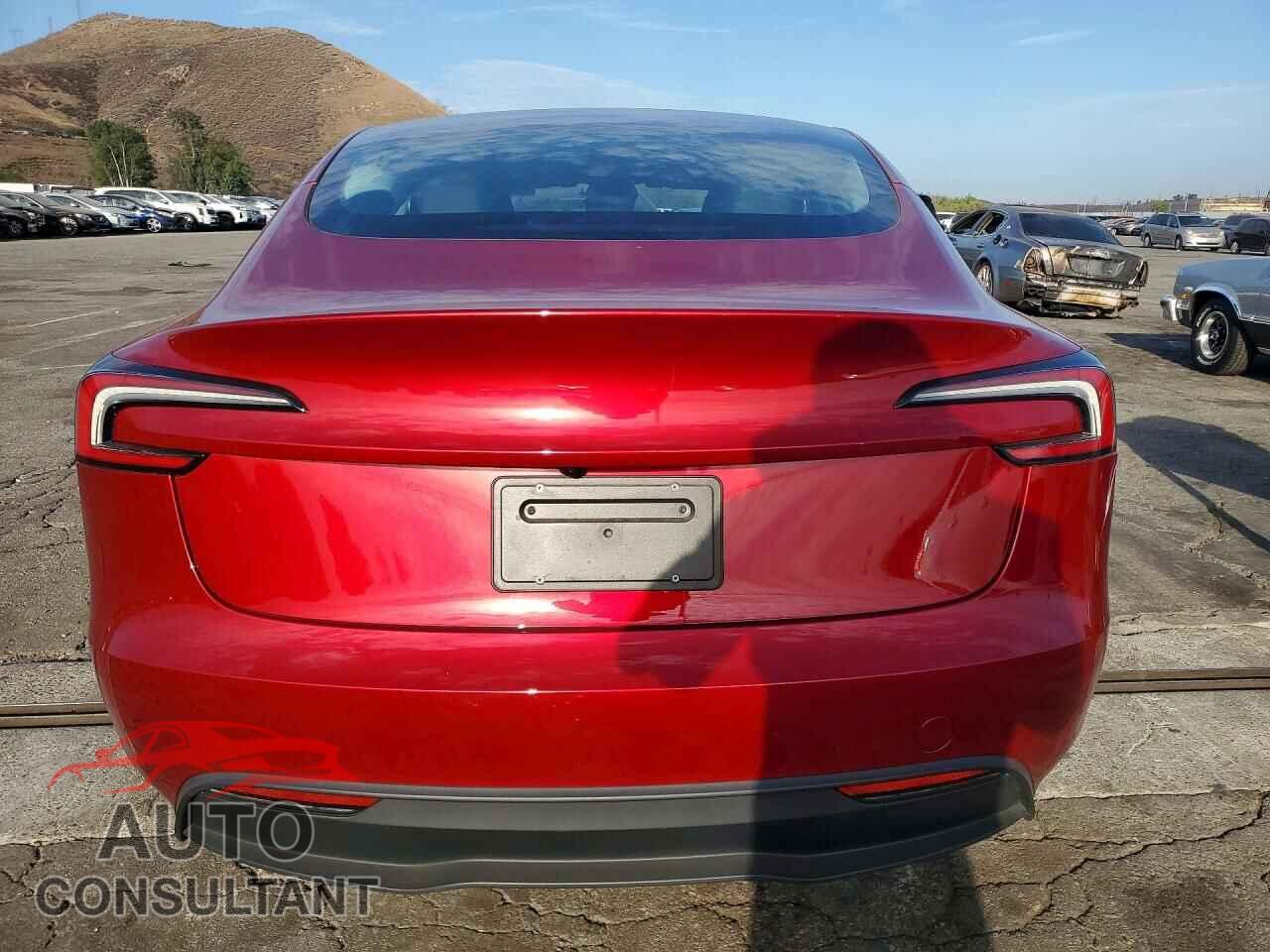 TESLA MODEL 3 2024 - 5YJ3E1EA2RF849423