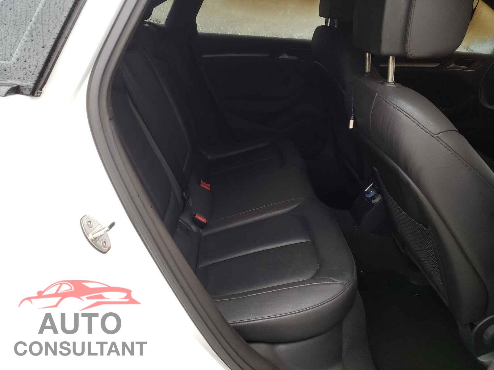 AUDI A3 2017 - WAUAUGFF7H1032332