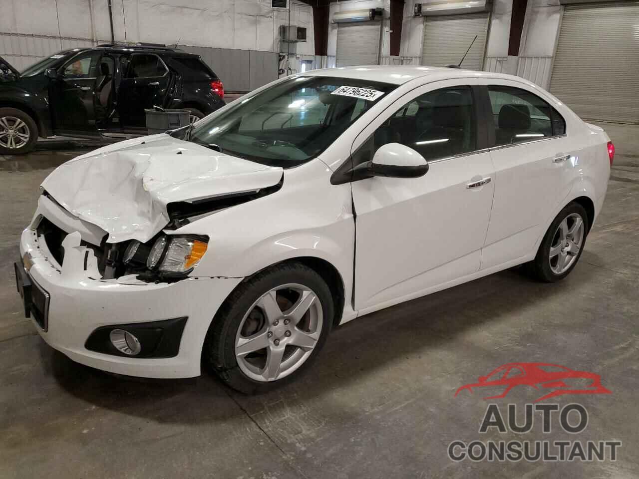 CHEVROLET SONIC 2015 - 1G1JE5SB9F4205294