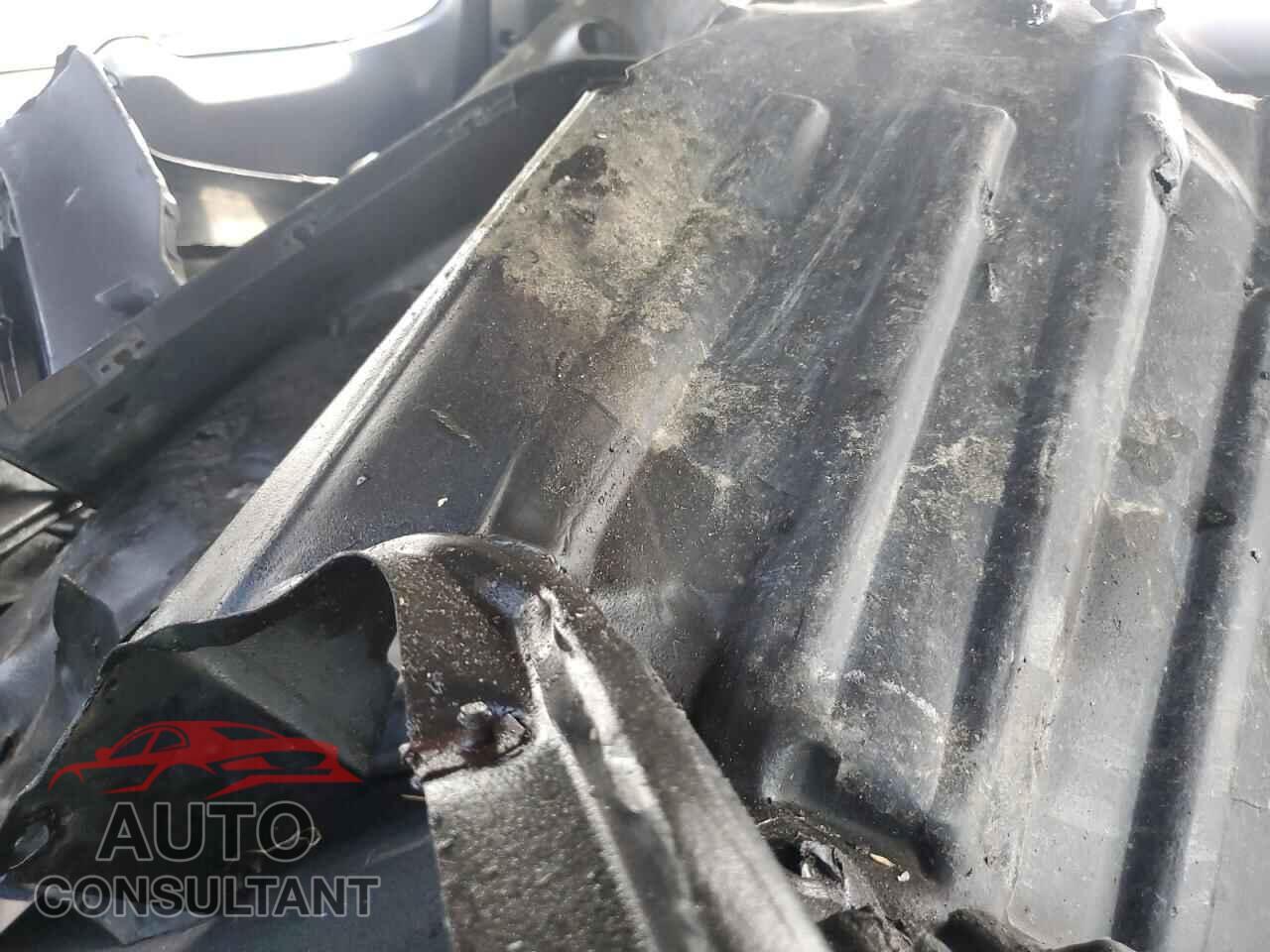 HONDA PILOT 2018 - 5FNYF6H96JB019629