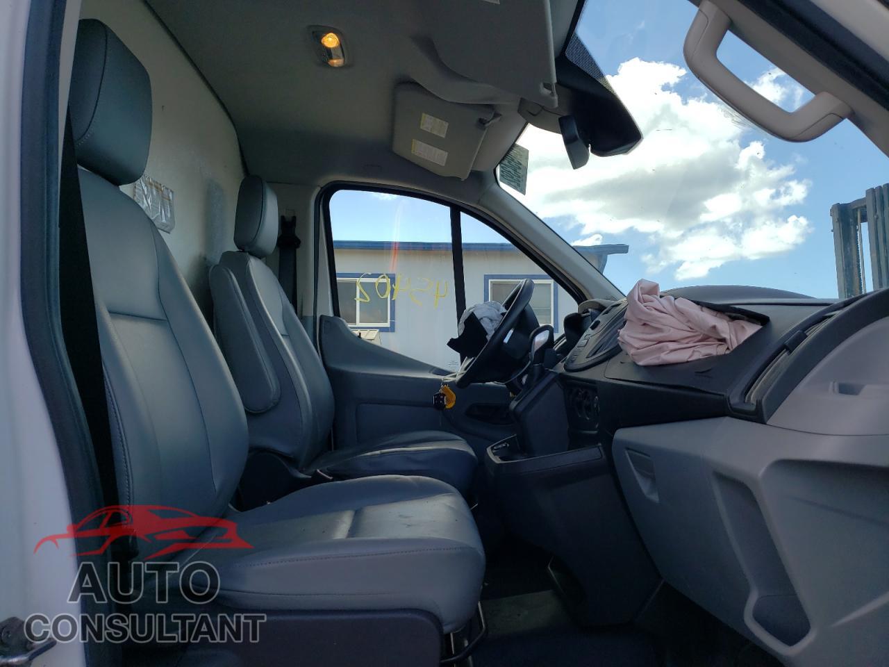 FORD TRANSIT 2017 - 1FTYR2ZM8HKB28741