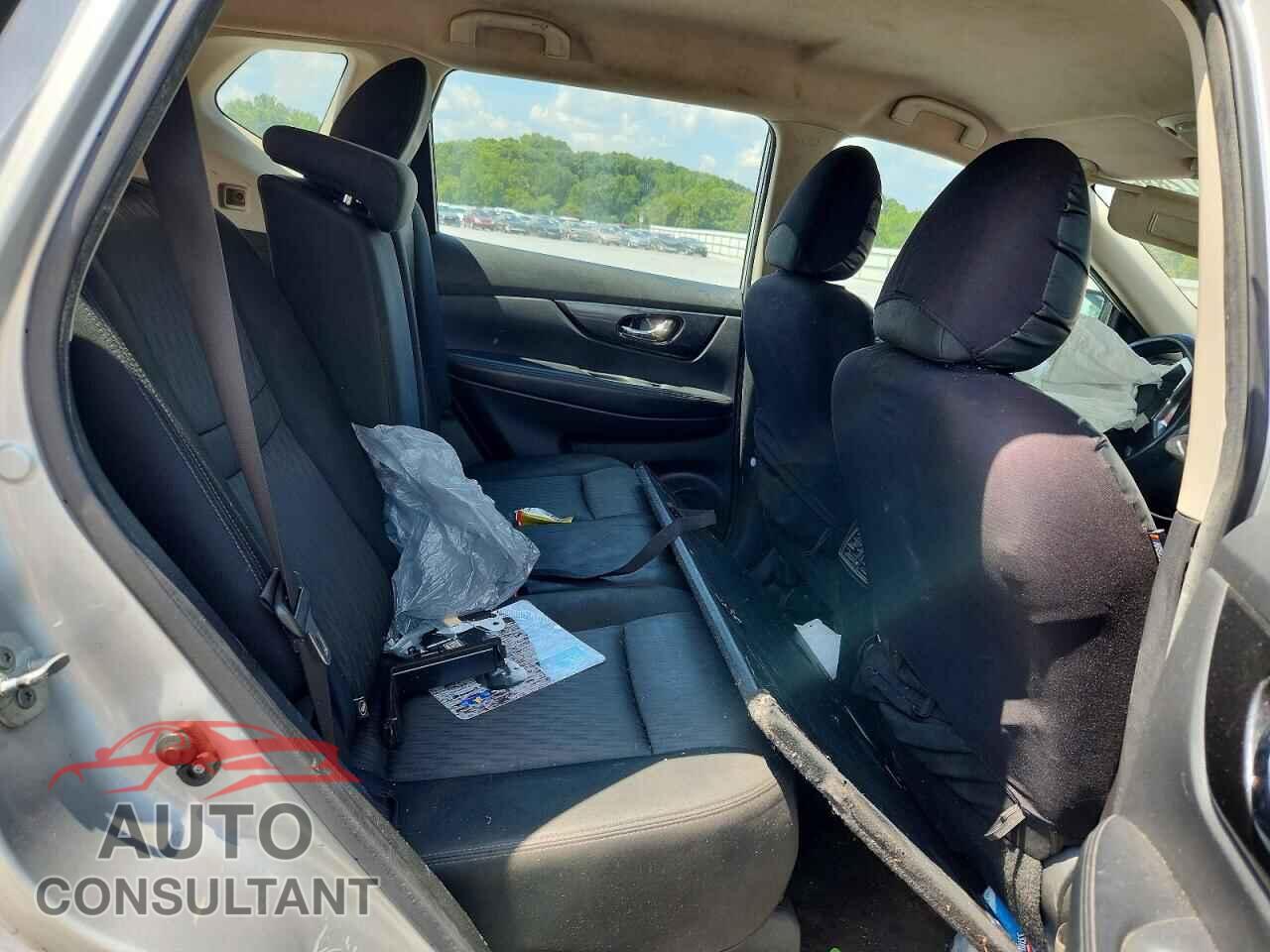 NISSAN ROGUE 2017 - KNMAT2MV3HP536764