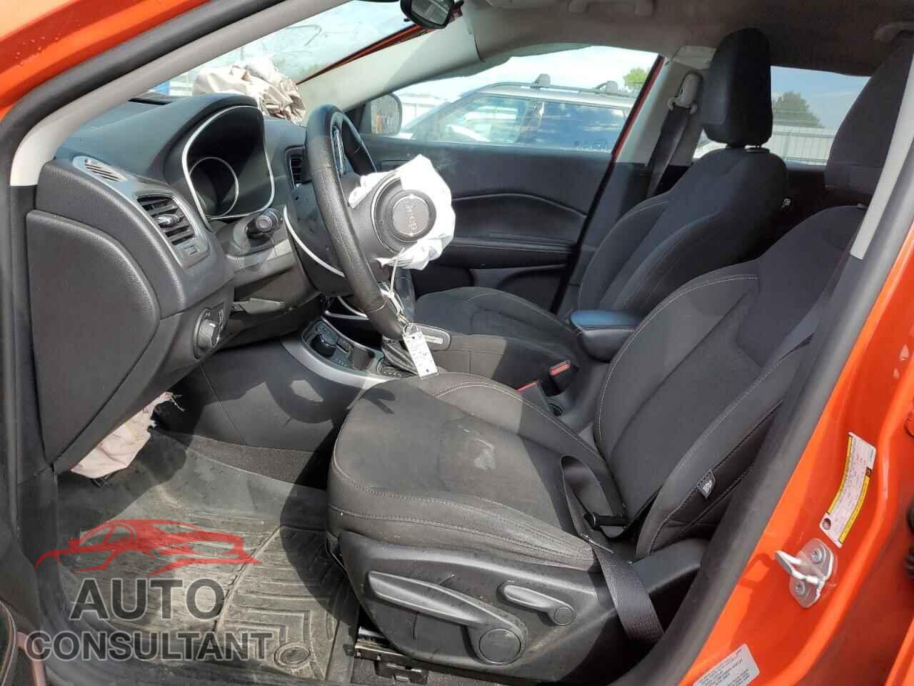 JEEP COMPASS 2017 - 3C4NJDAB4HT698654