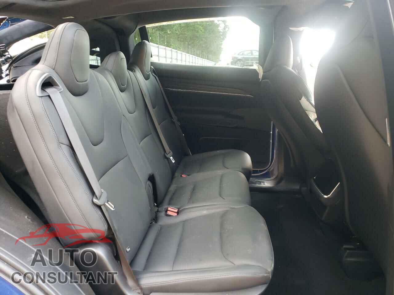 TESLA MODEL X 2024 - 7SAXCDE54RF445845