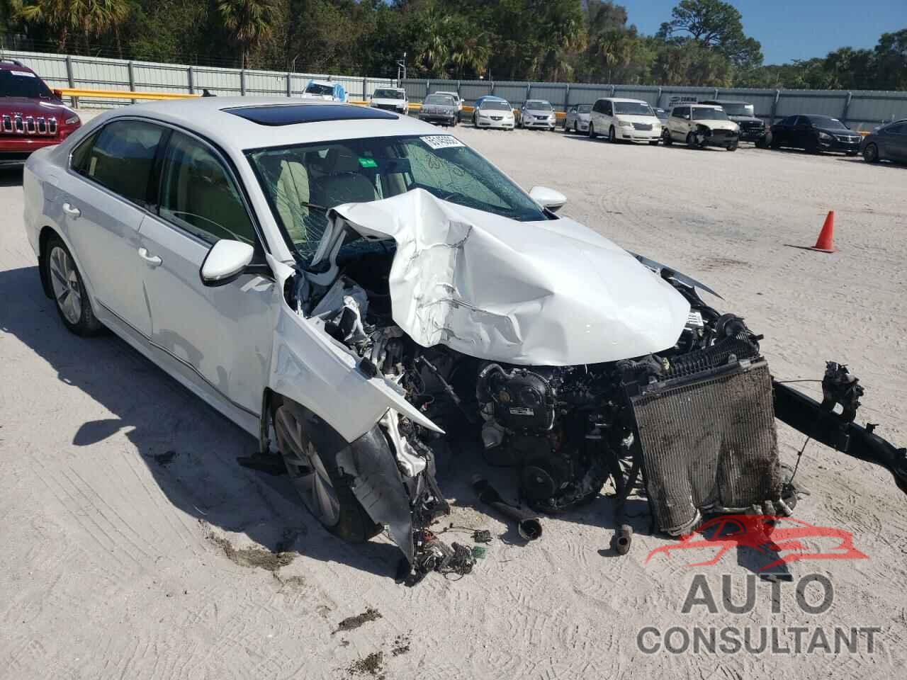 VOLKSWAGEN PASSAT 2018 - 1VWBA7A30JC047839