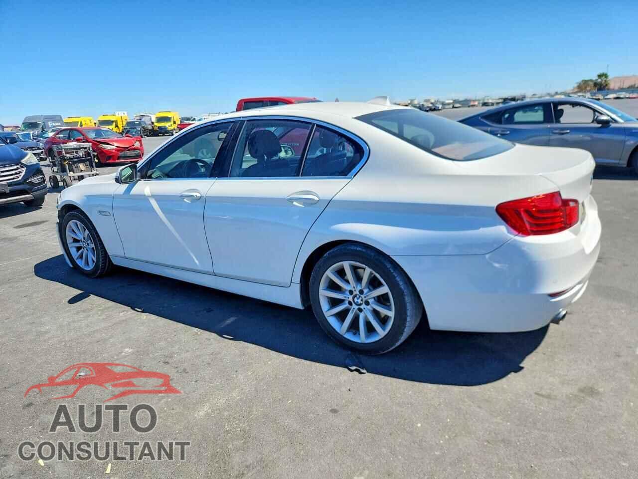 BMW 5 SERIES 2015 - WBA5B1C51FD918707