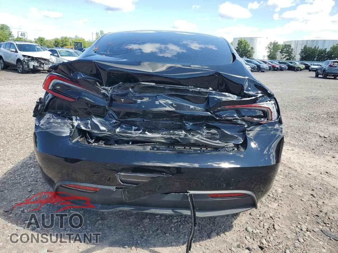 TESLA MODEL 3 2024 - 5YJ3E1EA8RF746183