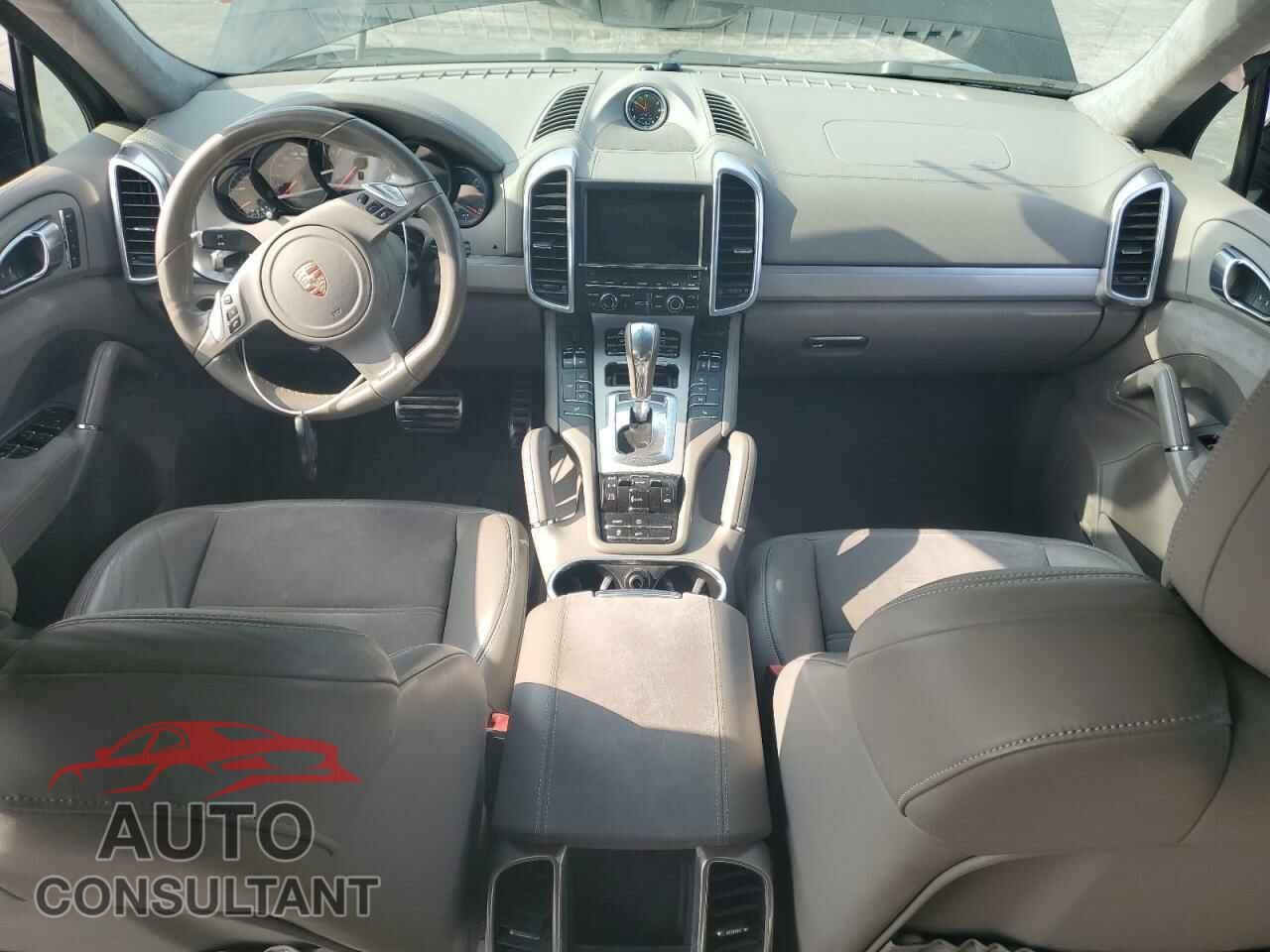 PORSCHE CAYENNE 2013 - WP1AD2A2XDLA79684