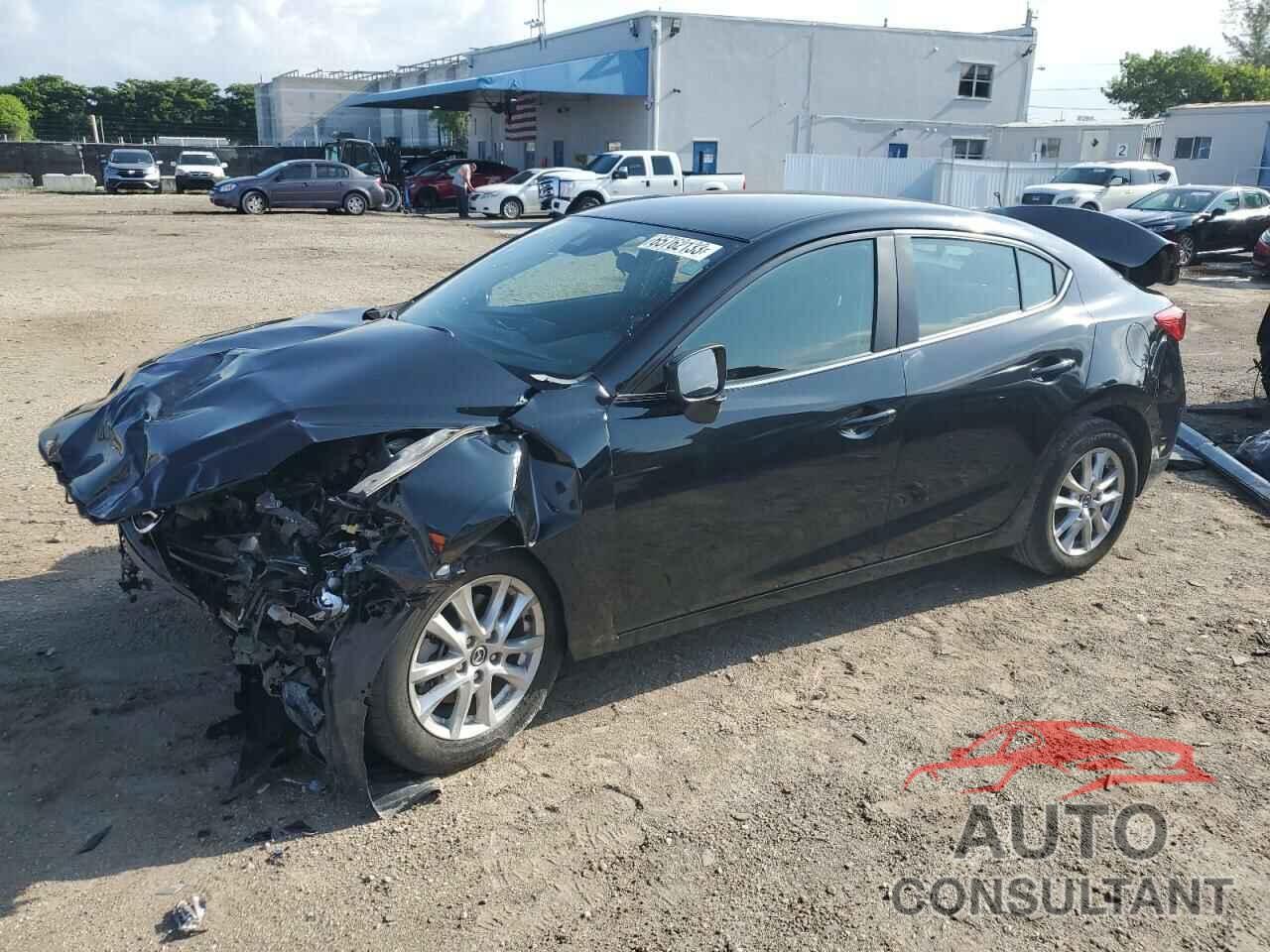 MAZDA 3 2018 - 3MZBN1U70JM223173