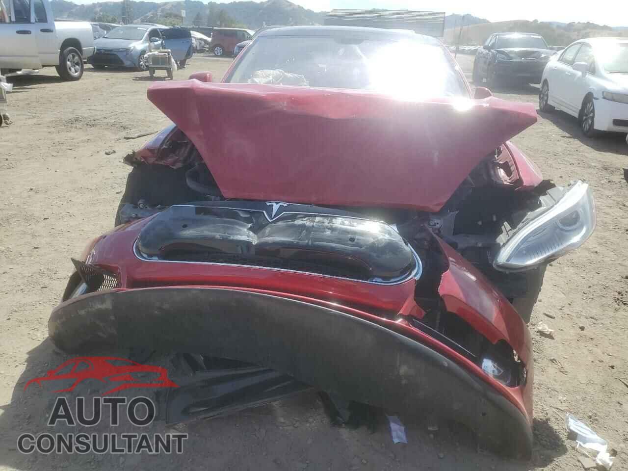 TESLA MODEL S 2013 - 5YJSA1DN2DFP20523