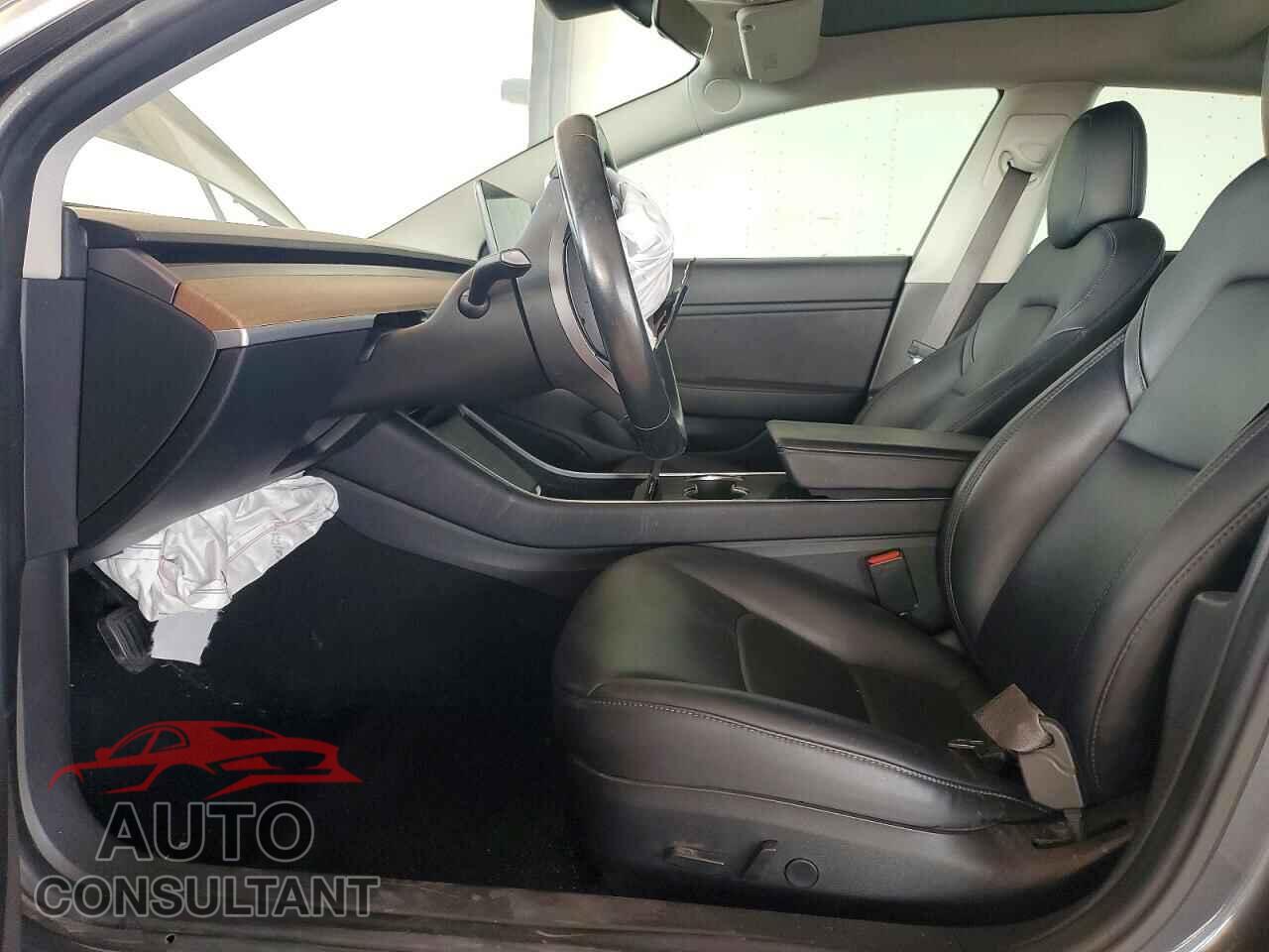 TESLA MODEL 3 2018 - 5YJ3E1EA4JF048805