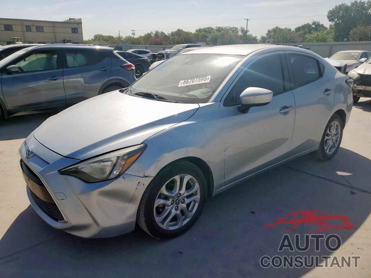 TOYOTA YARIS 2018 - 3MYDLBYV4JY333380