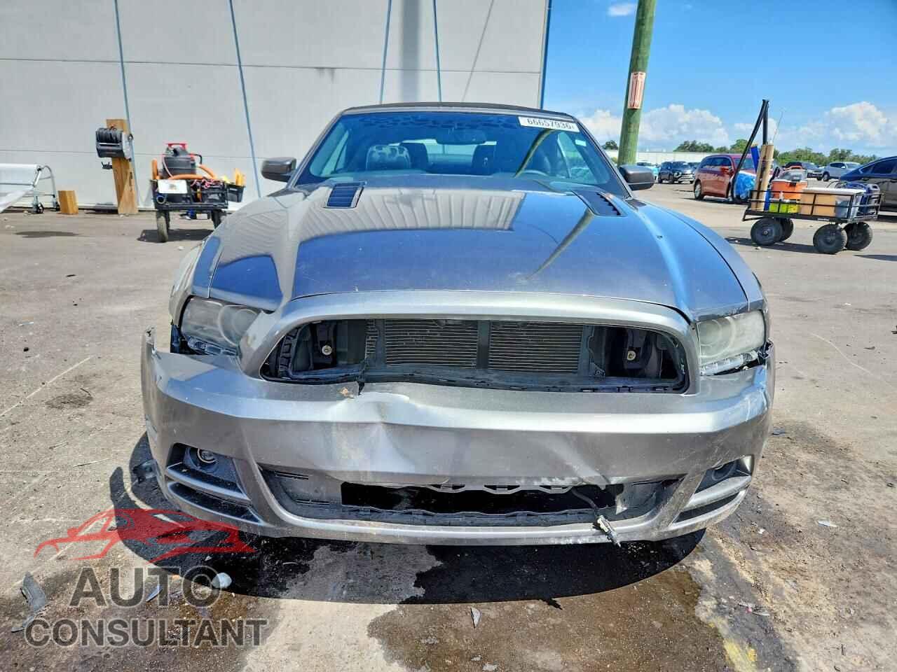 FORD MUSTANG 2013 - 1ZVBP8FF6D5238133