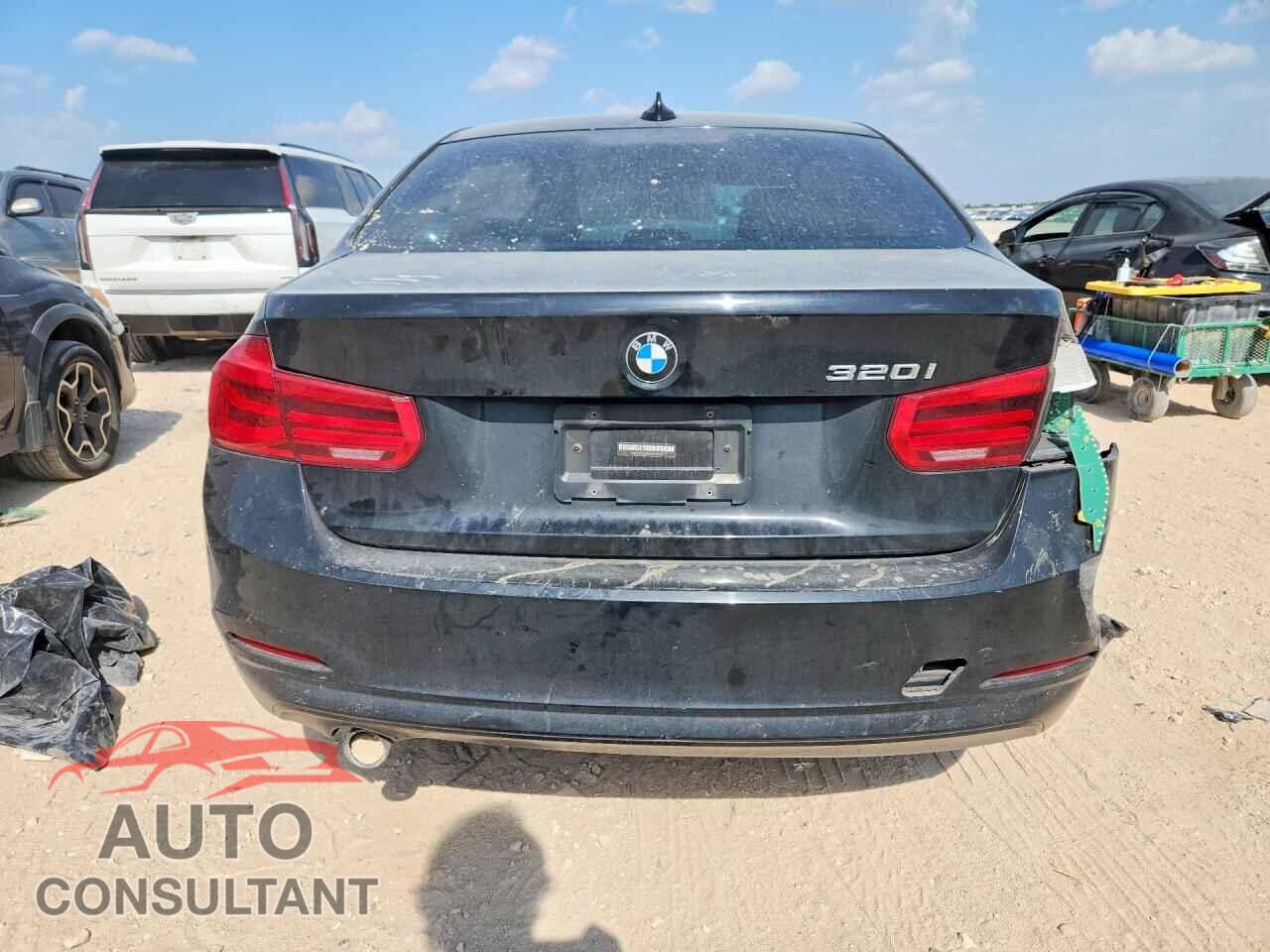BMW 3 SERIES 2016 - WBA8E1G53GNU10720
