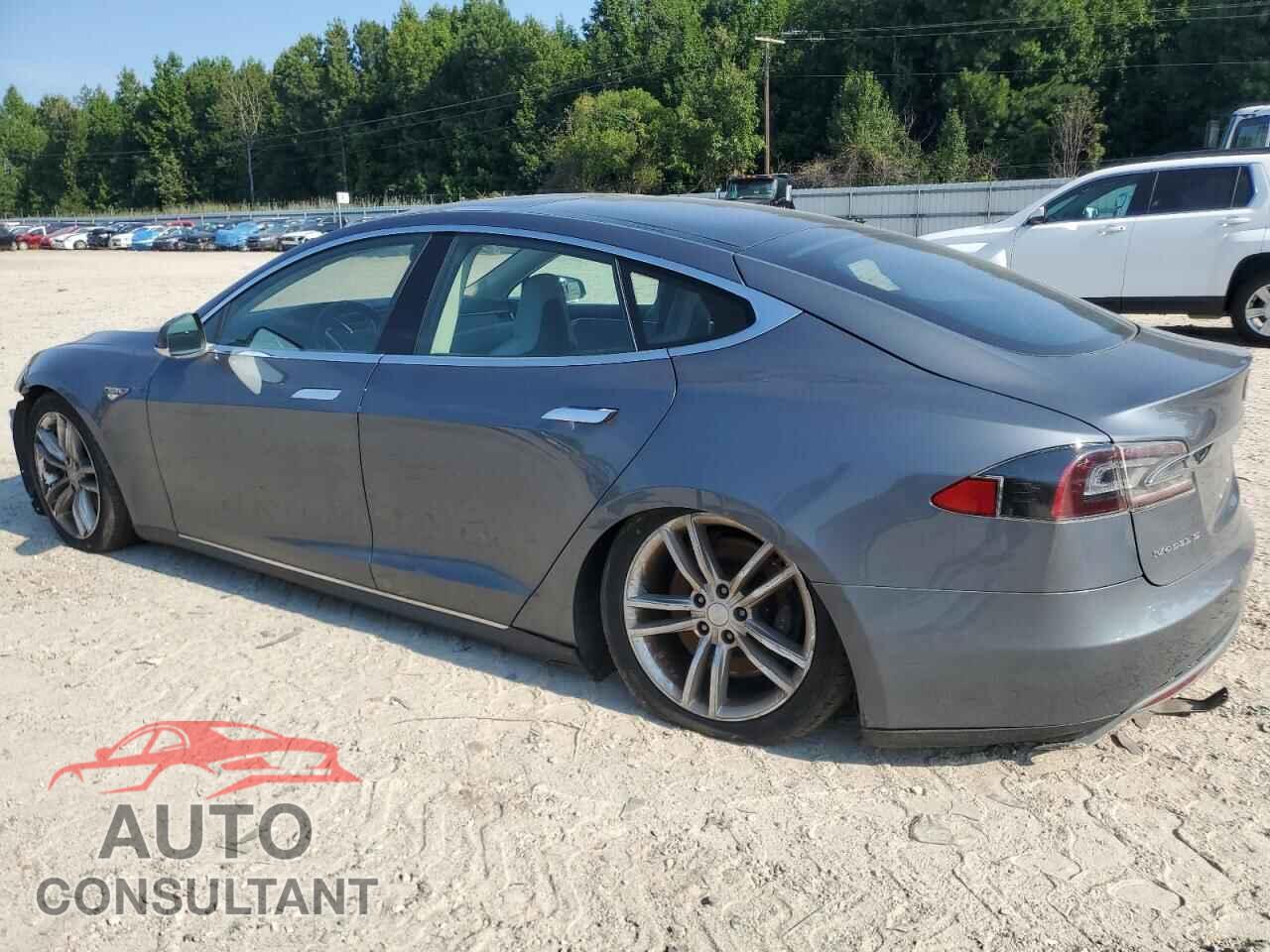 TESLA MODEL S 2013 - 5YJSA1DN8DFP07954