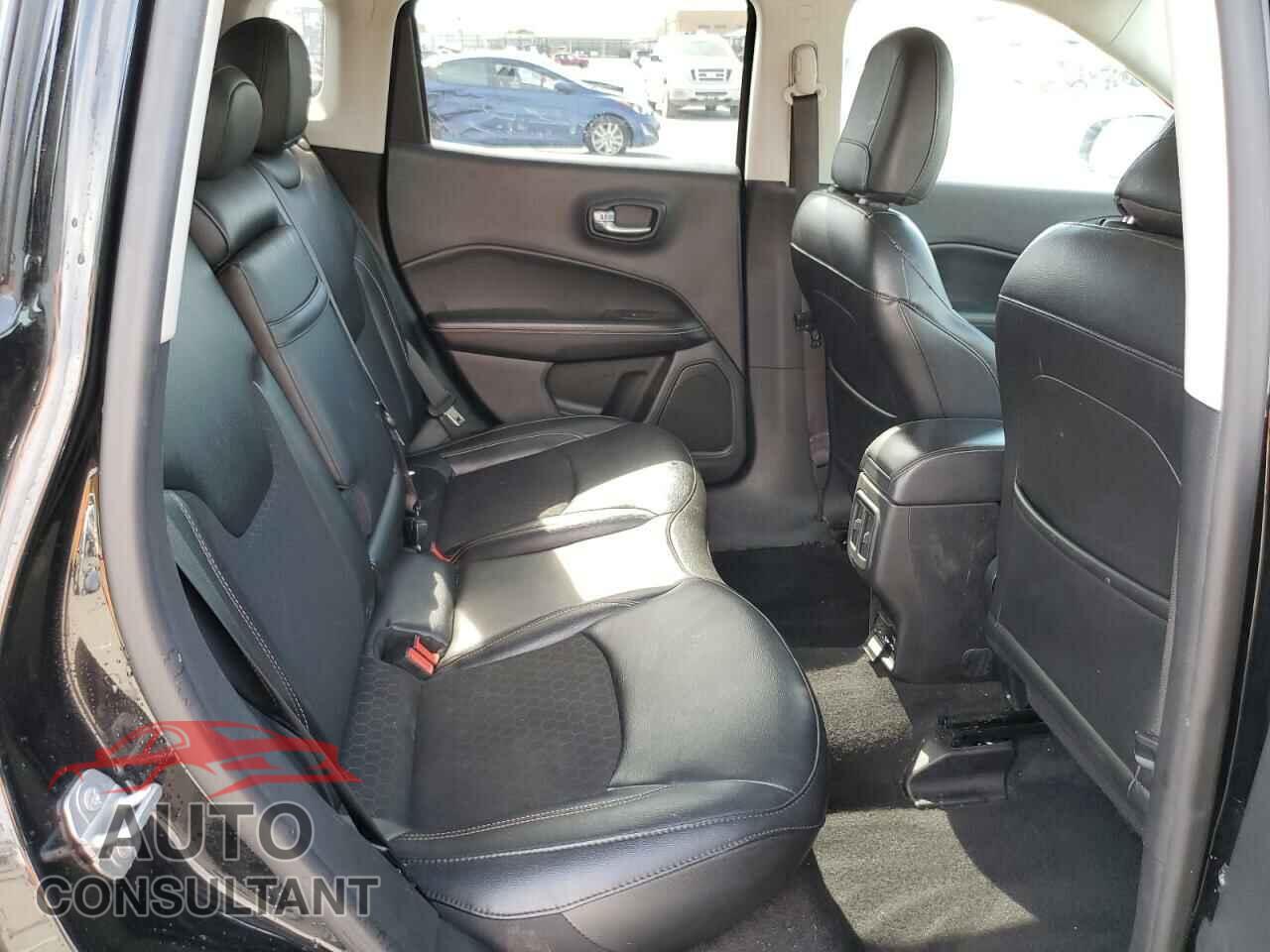 JEEP COMPASS 2019 - 3C4NJCBB6KT651996
