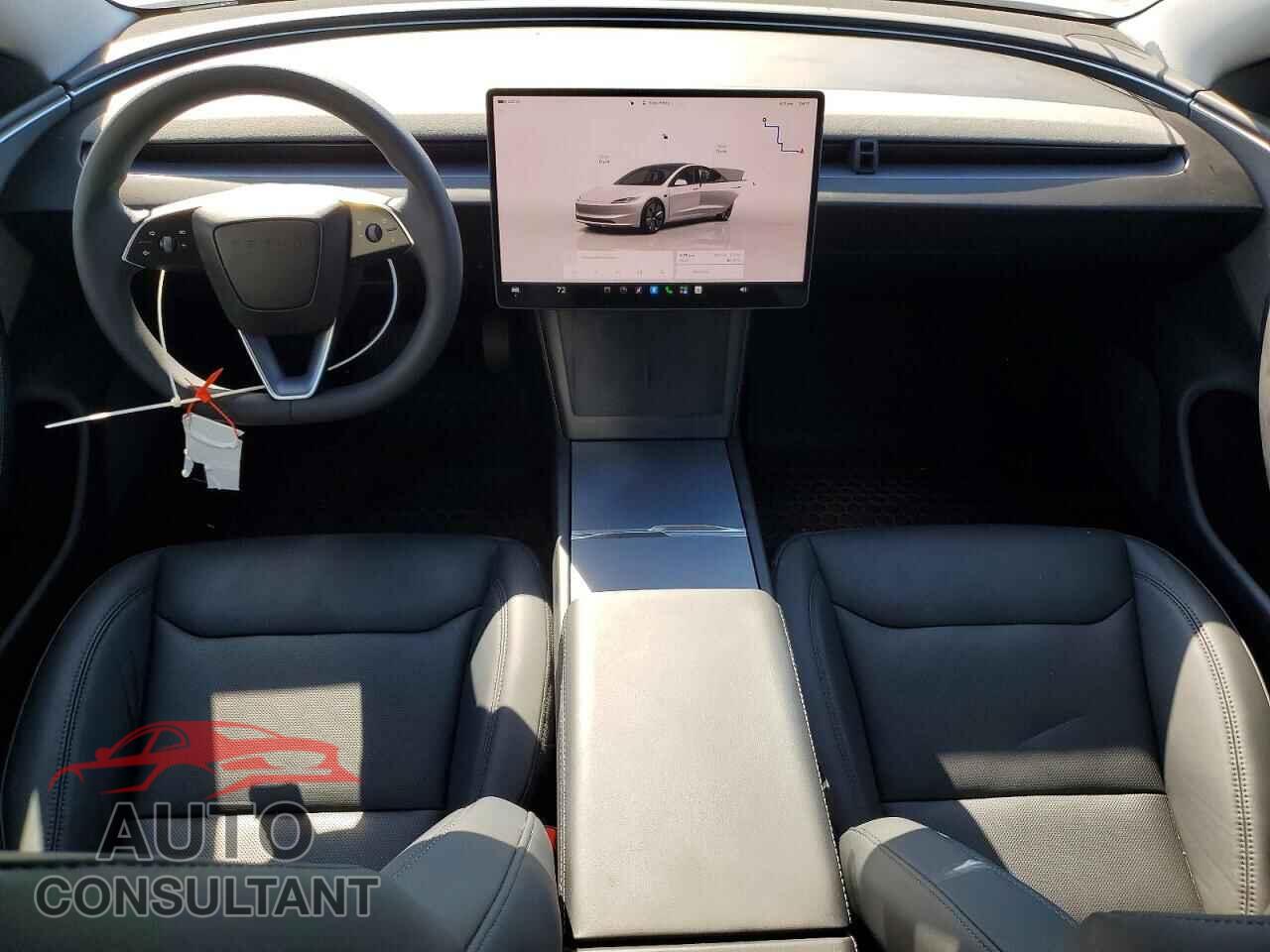 TESLA MODEL 3 2025 - 5YJ3E1EA7SF064885