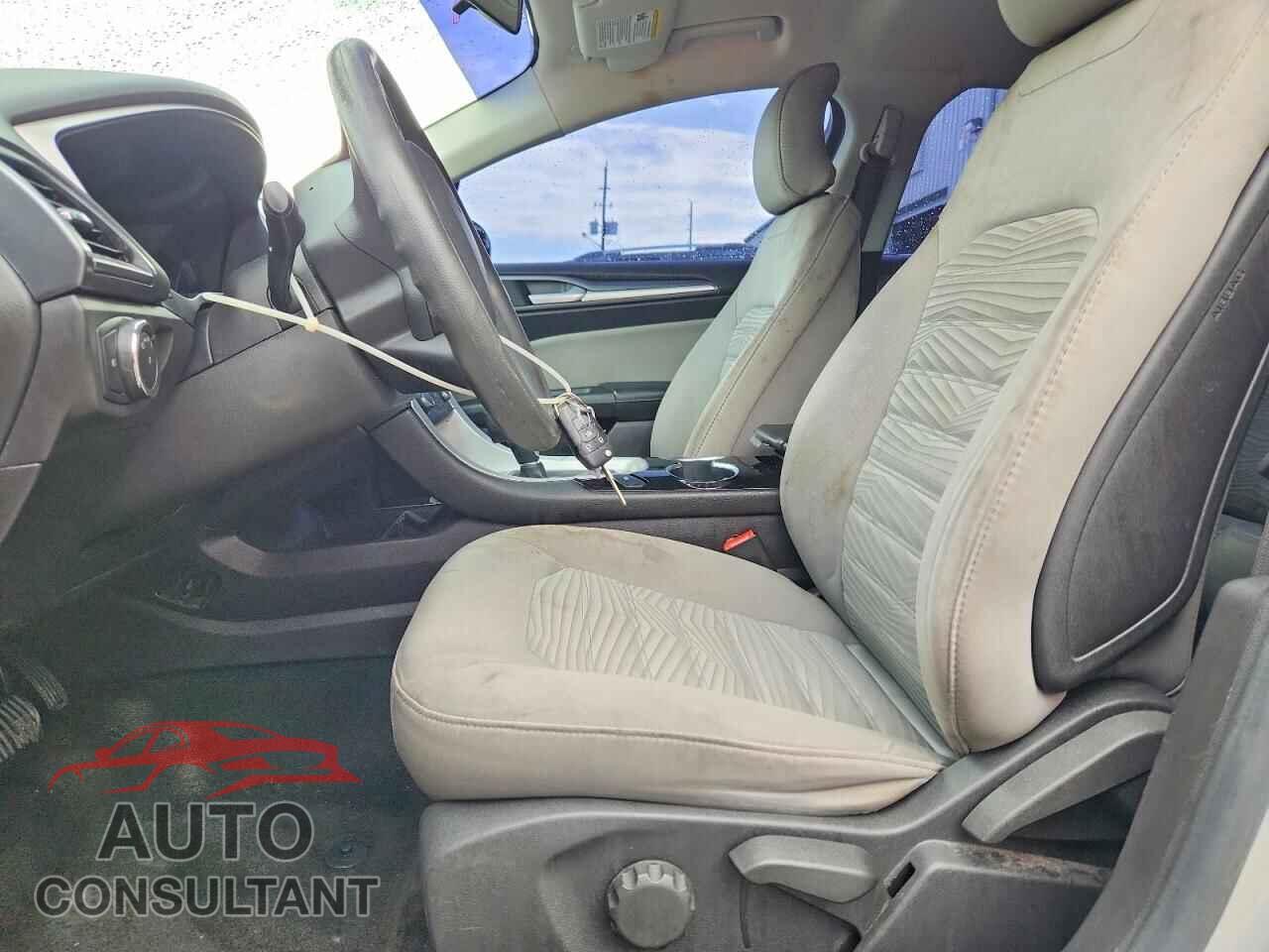FORD FUSION 2016 - 3FA6P0G78GR110982