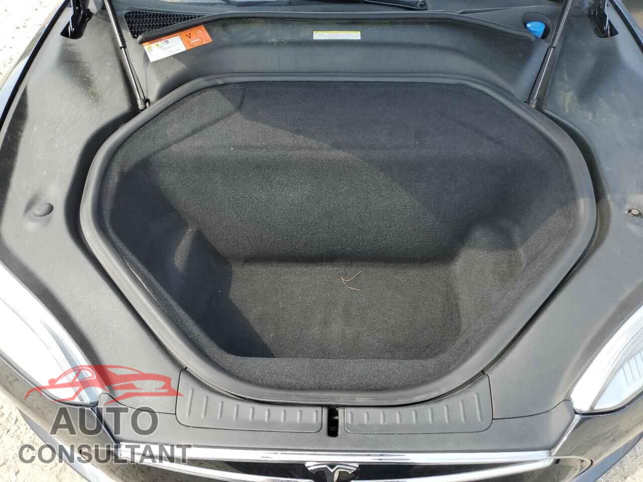 TESLA MODEL S 2015 - 5YJSA1E28FF109323