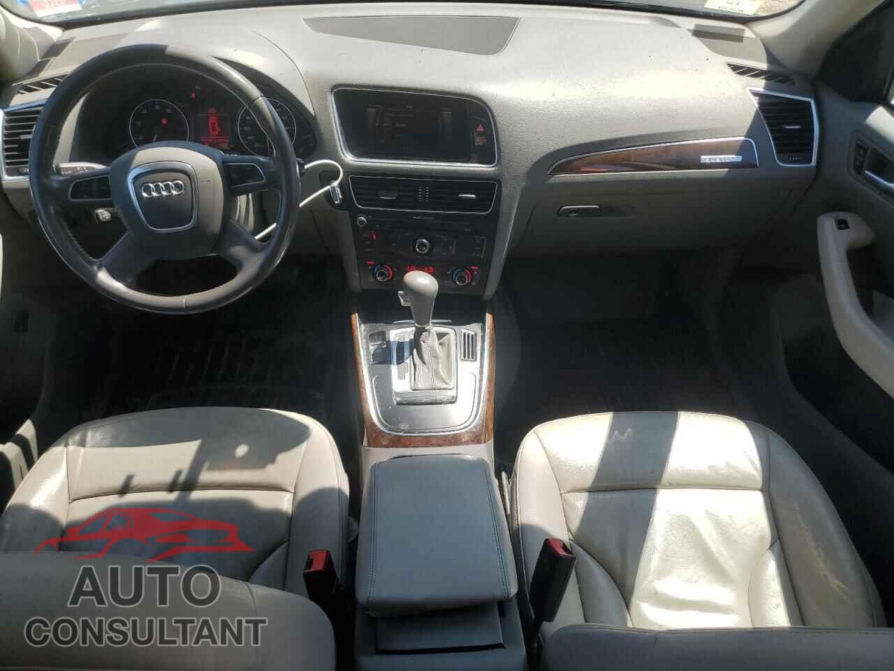 AUDI Q5 2011 - WA1CFAFP1BA041623