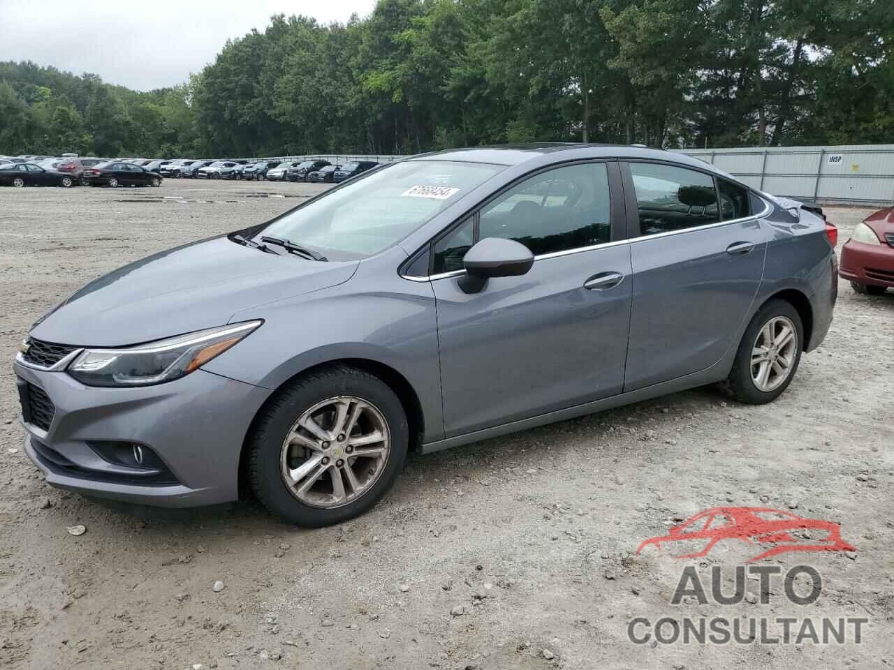 CHEVROLET CRUZE 2018 - 1G1BE5SM1J7209045