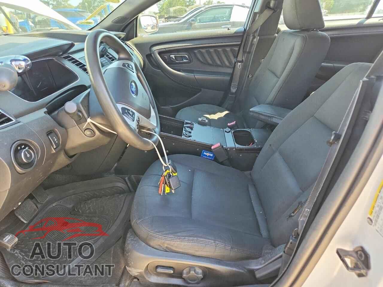 FORD TAURUS 2016 - 1FAHP2MT2GG136779
