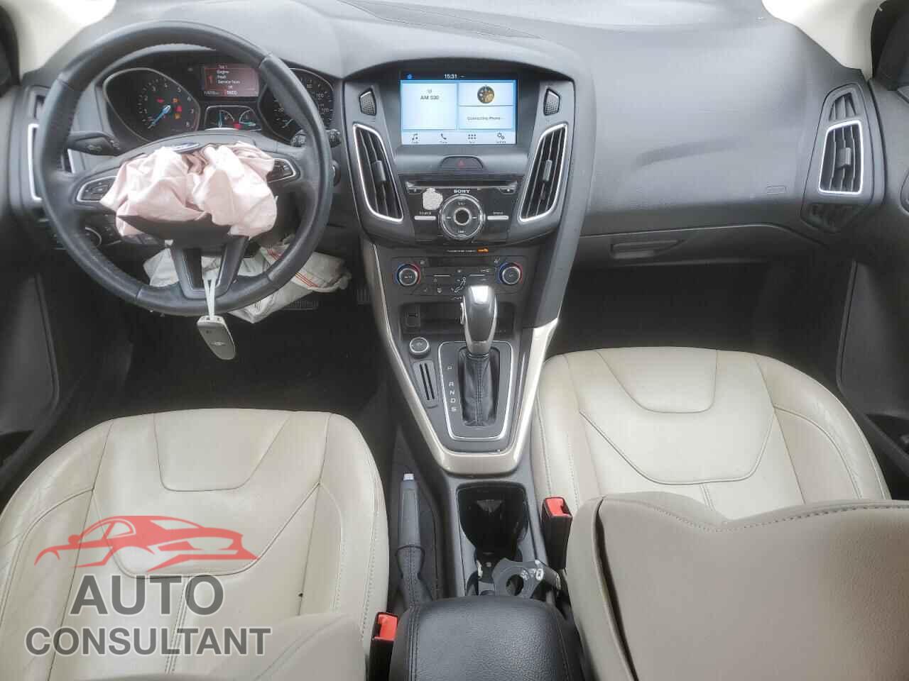 FORD FOCUS 2016 - 1FADP3N26GL201537