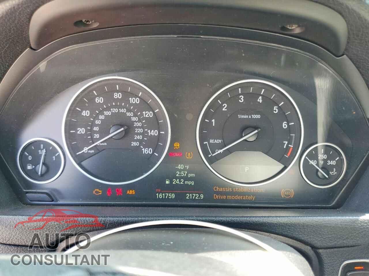 BMW 3 SERIES 2014 - WBA3C3C58EF986134