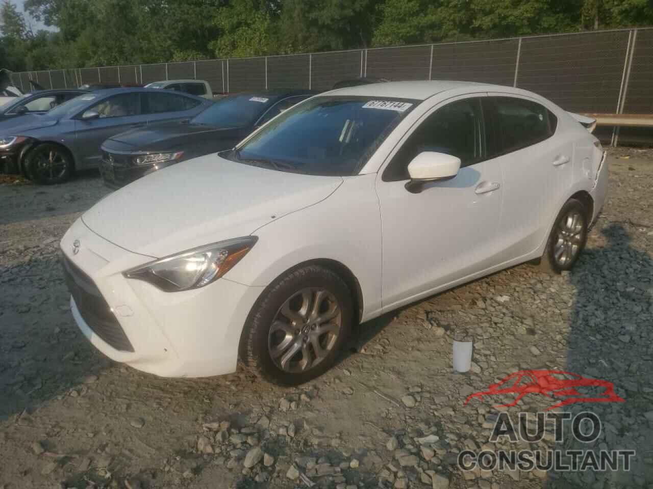 TOYOTA YARIS 2018 - 3MYDLBYV0JY326491