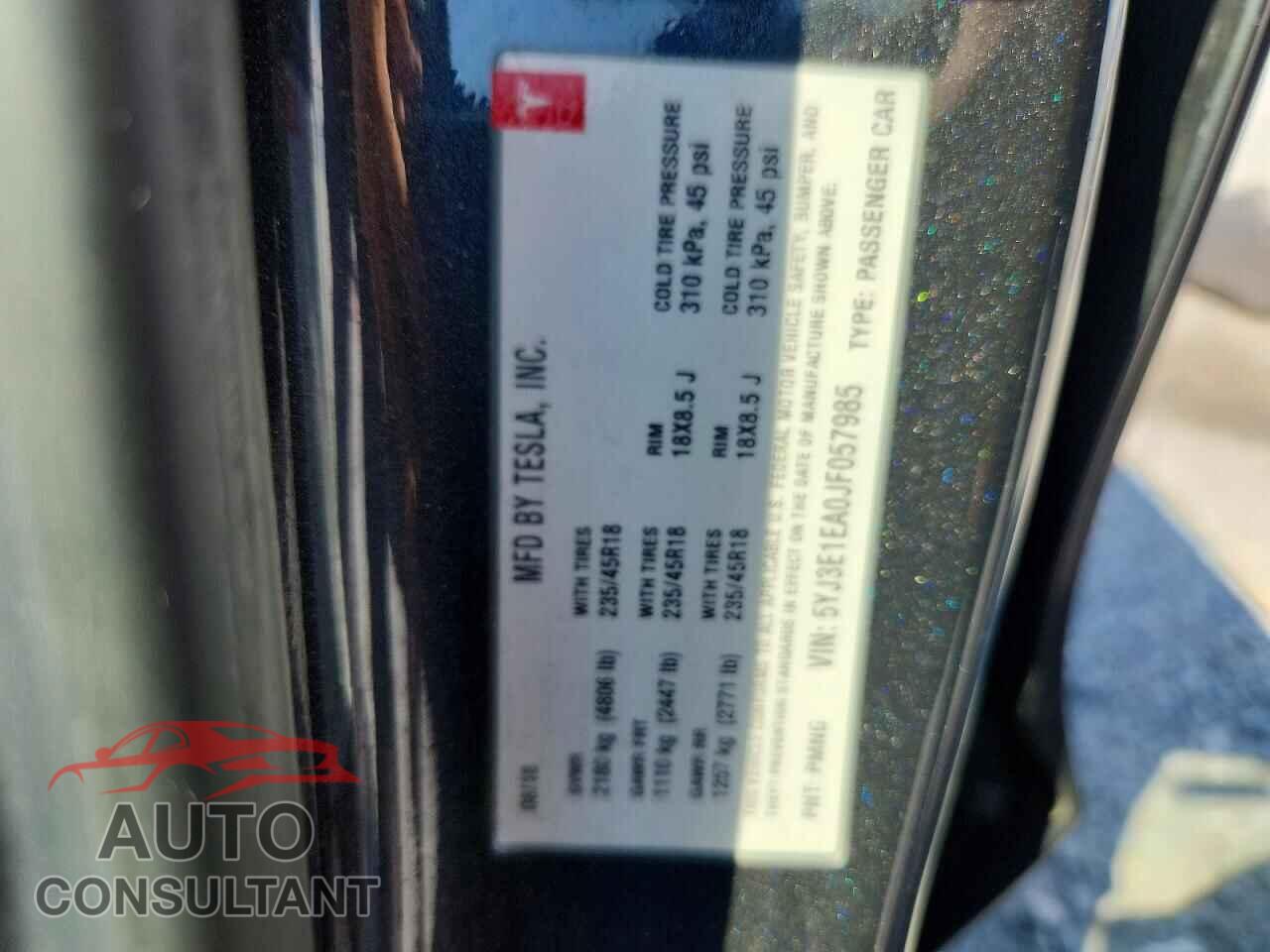 TESLA MODEL 3 2018 - 5YJ3E1EA0JF057985
