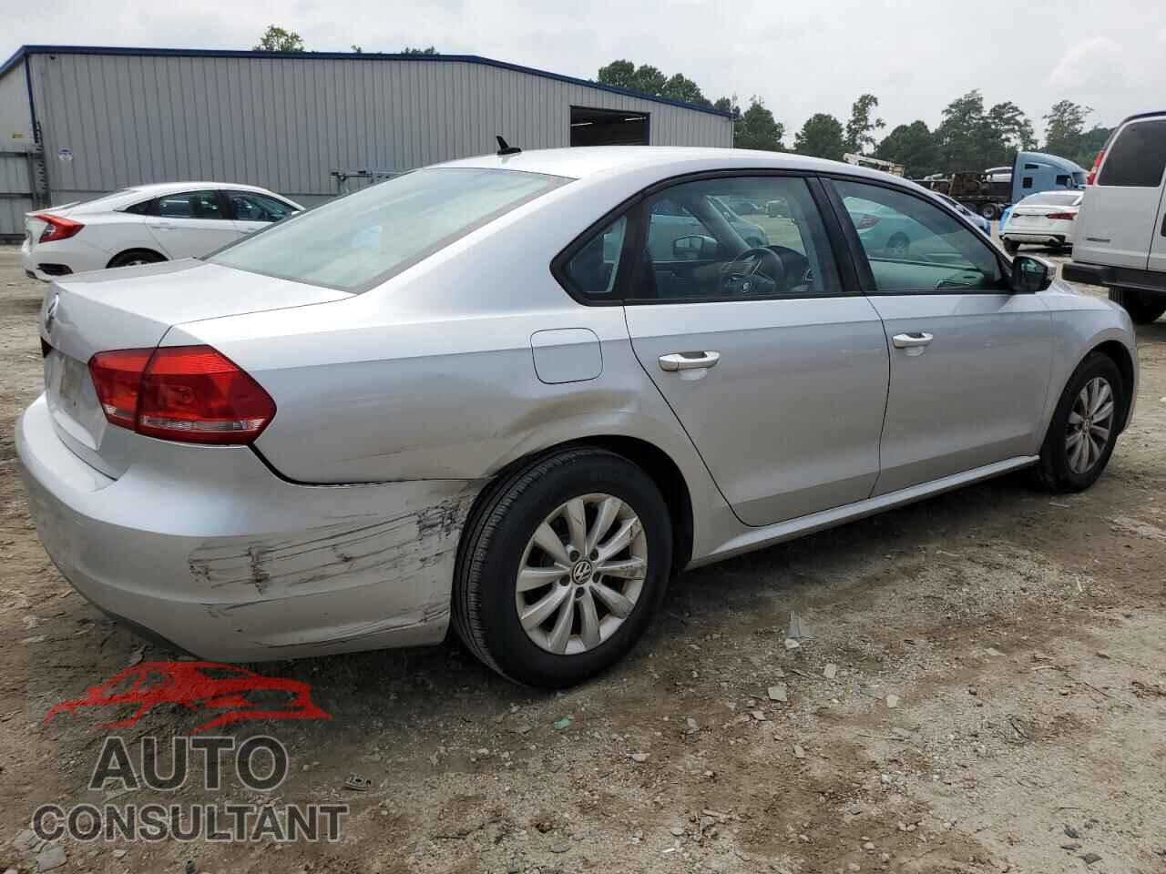 VOLKSWAGEN PASSAT 2012 - 1VWAP7A31CC110587