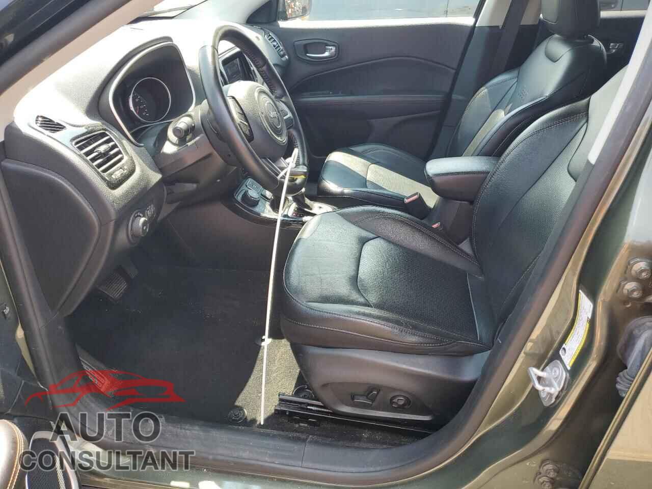 JEEP COMPASS 2019 - 3C4NJDCB2KT673885