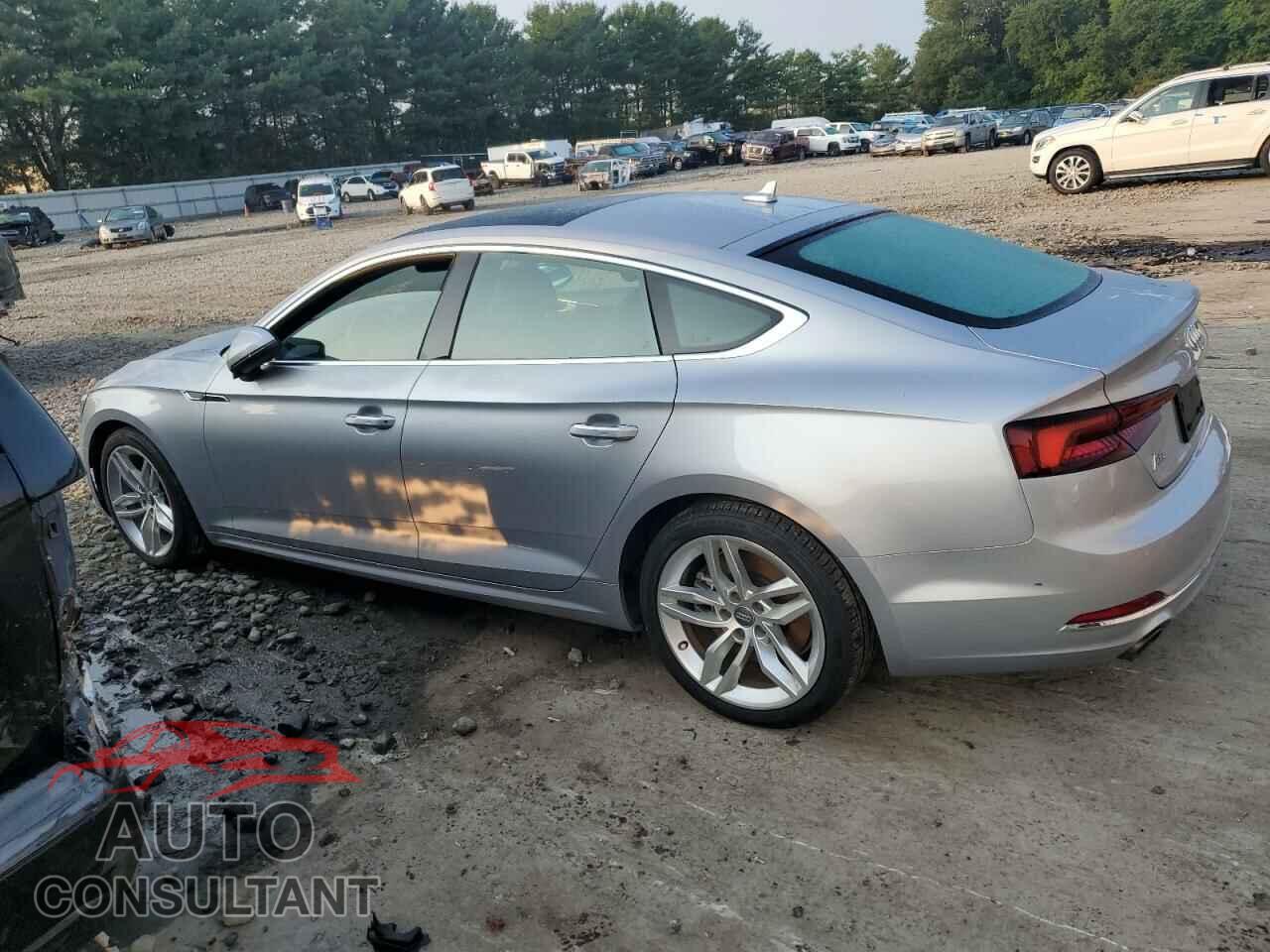 AUDI A5 2019 - WAUANCF58KA054425