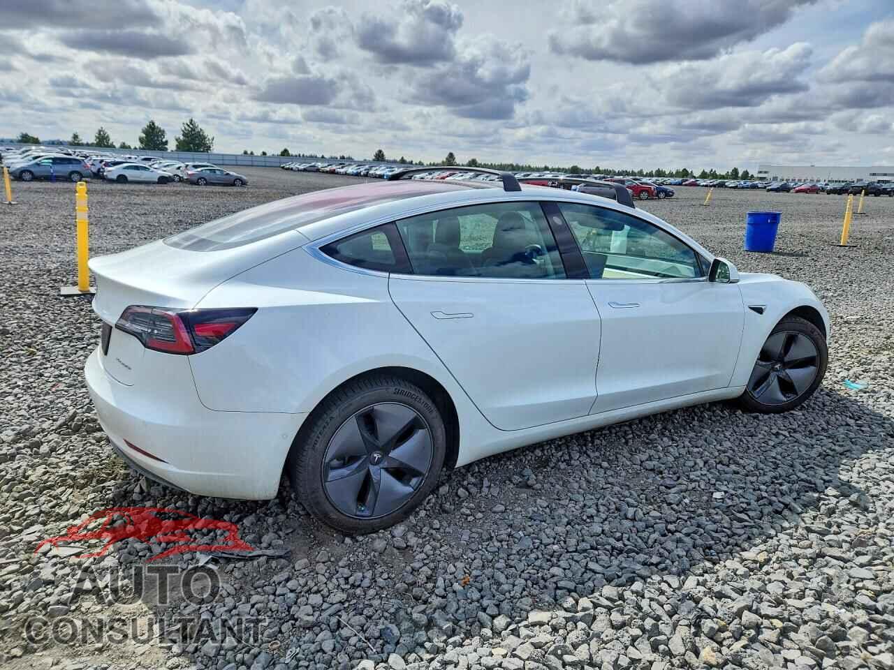 TESLA MODEL 3 2019 - 5YJ3E1EB1KF199773