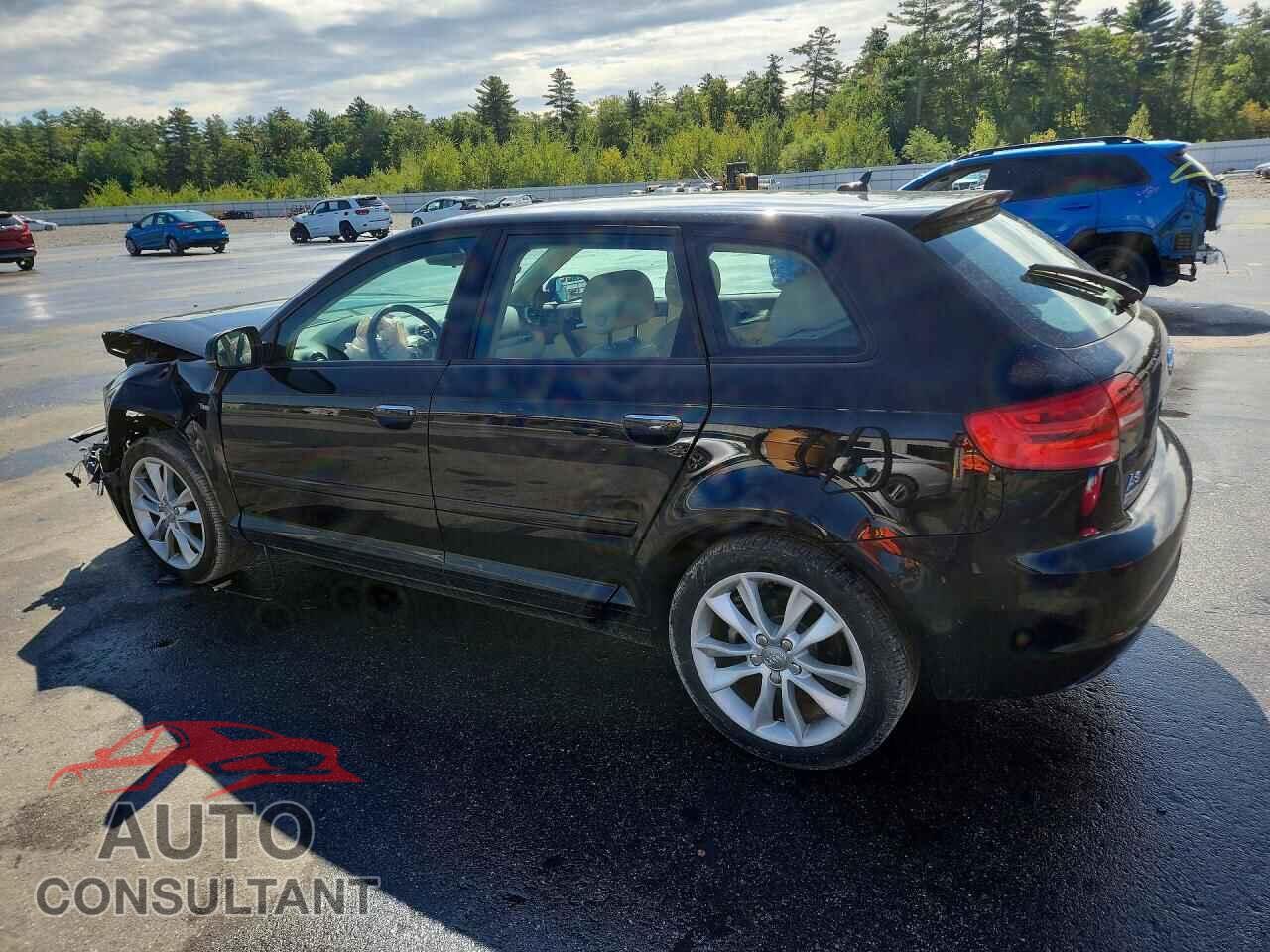 AUDI A3 2012 - WAUBJAFM9CA053877
