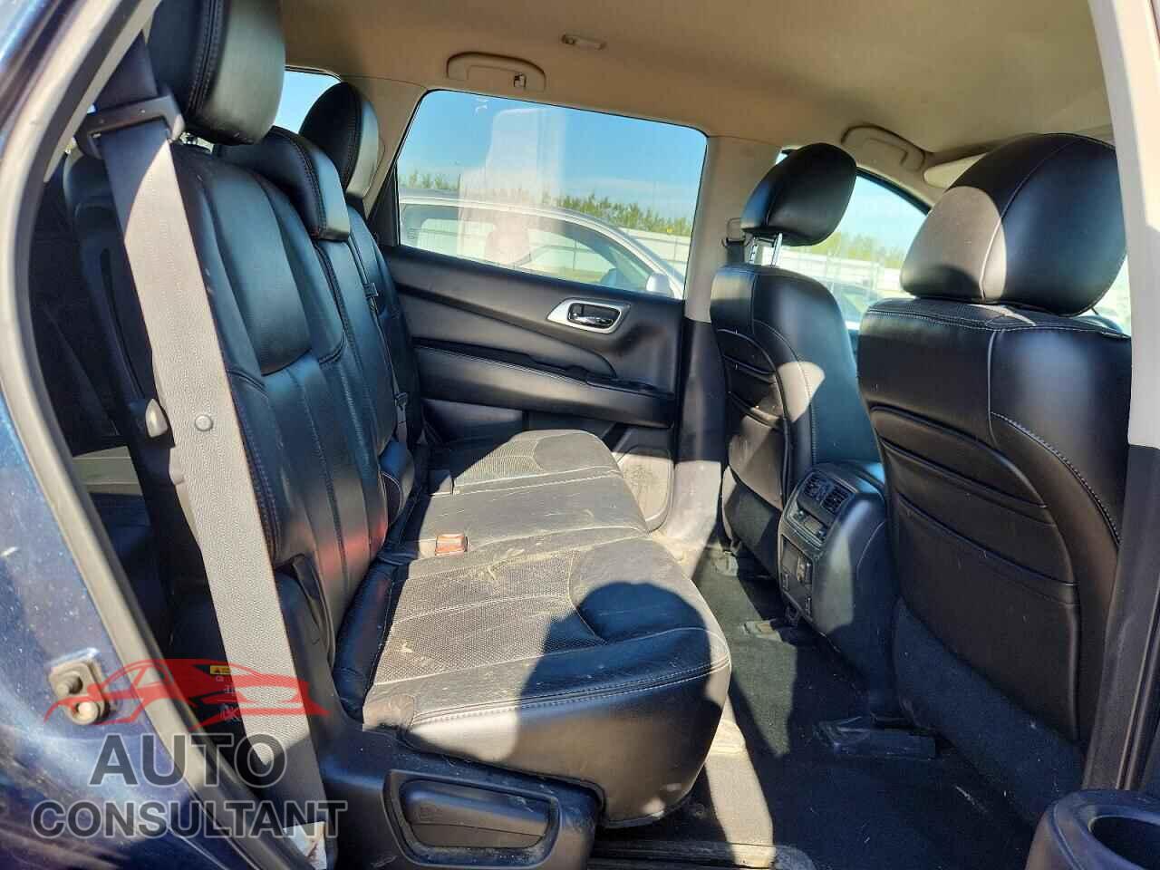 NISSAN PATHFINDER 2013 - 5N1AR2MM7DC668400