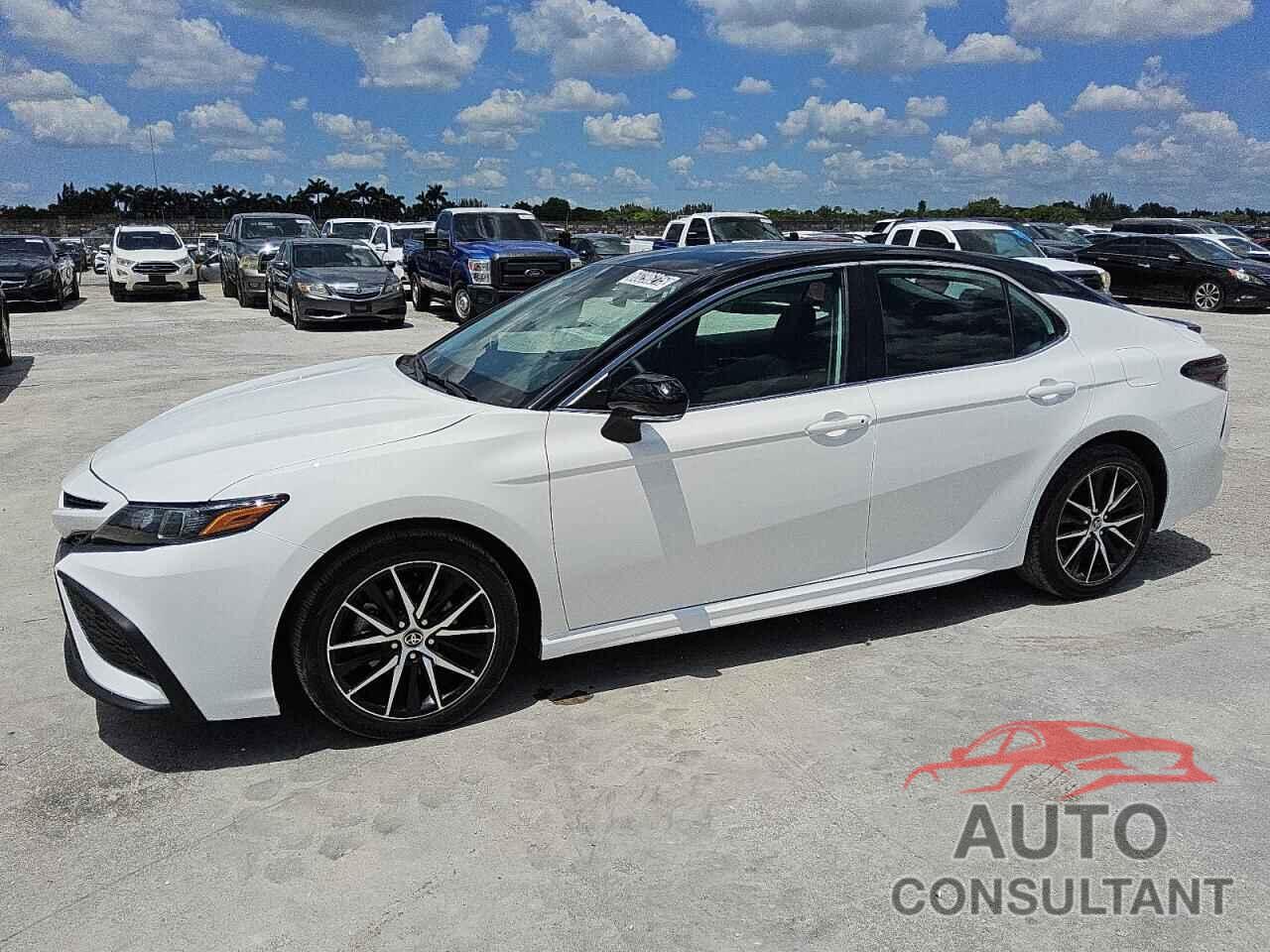 TOYOTA CAMRY 2023 - 4T1G11AK2PU163989