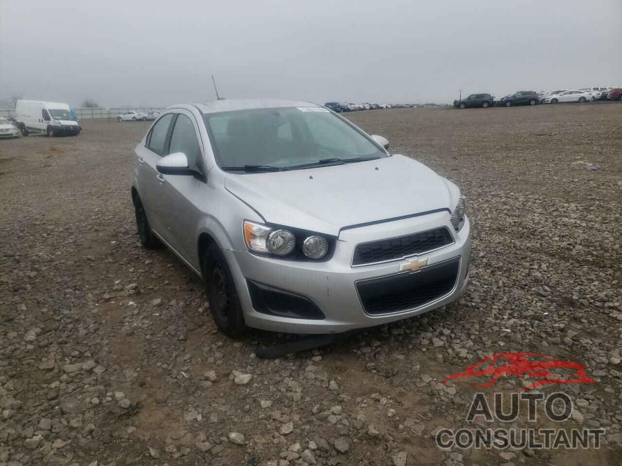 CHEVROLET SONIC 2016 - 1G1JA5SH7G4104580