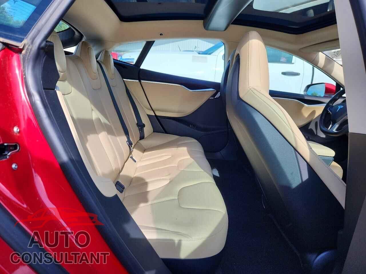 TESLA MODEL S 2014 - 5YJSA1H10EFP40262