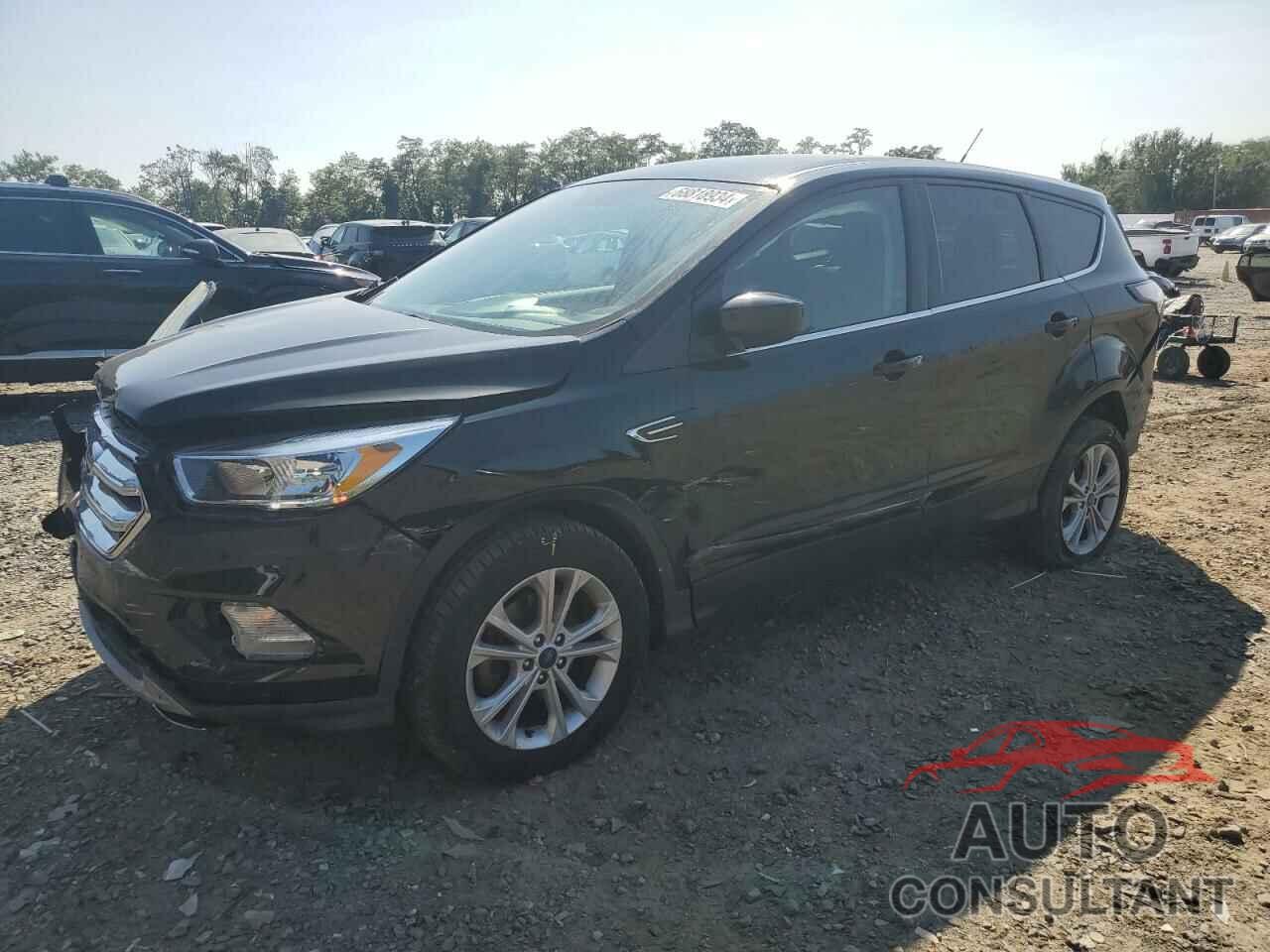 FORD ESCAPE 2017 - 1FMCU0GD4HUC84887