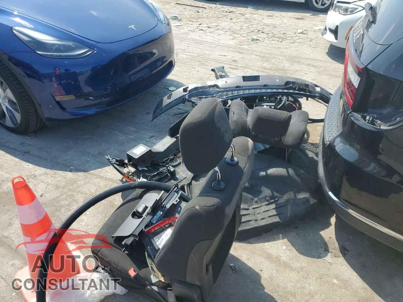 DODGE DURANGO 2021 - 1C4RDJFG8MC764639